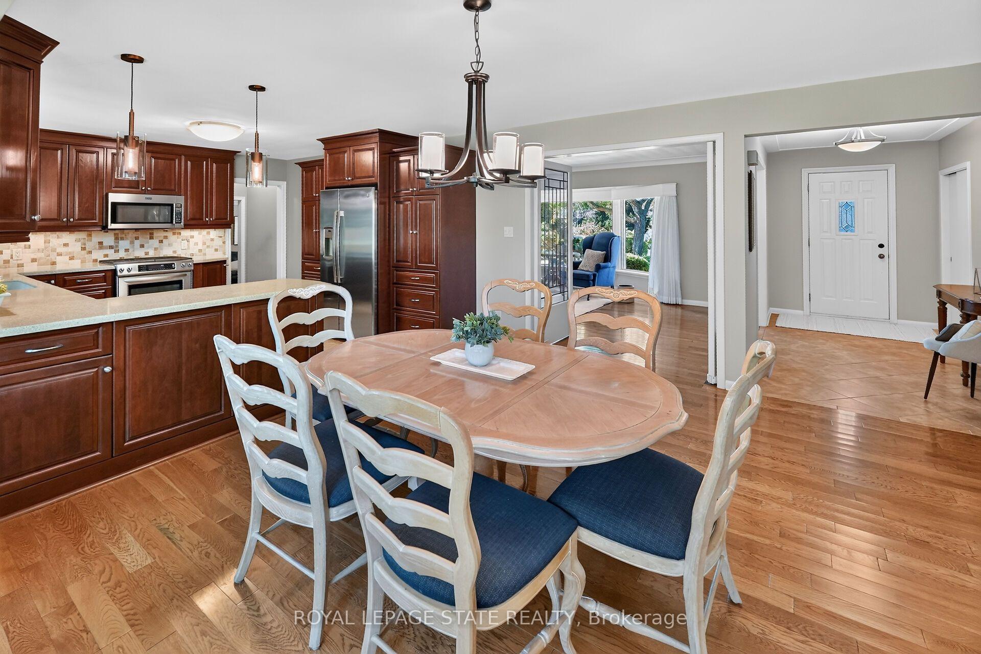 Photo 16 of 12 Baker Road N, Grimsby, Grimsby East — HOMEH