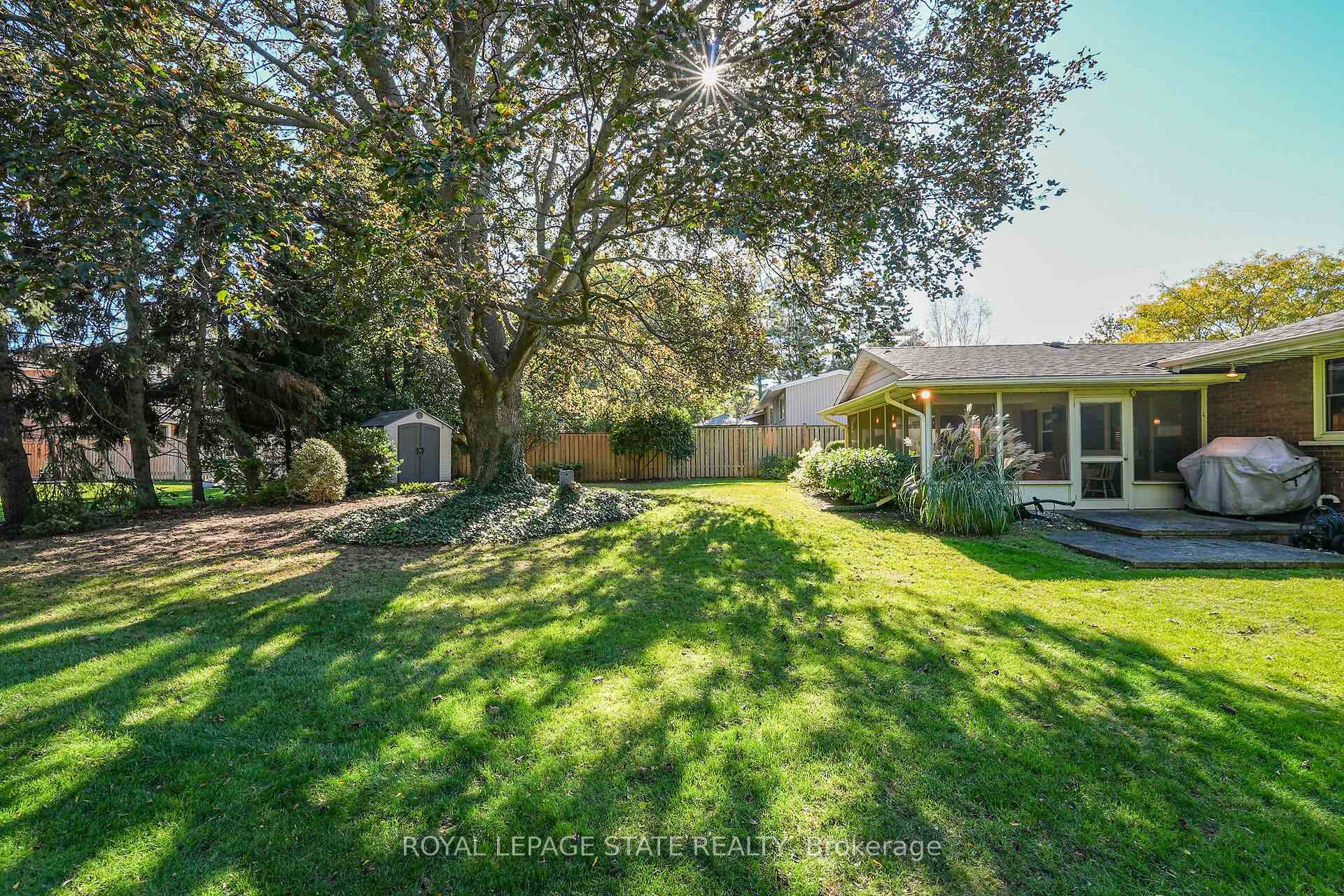 Photo 43 of 12 Baker Road N, Grimsby, Grimsby East — HOMEH
