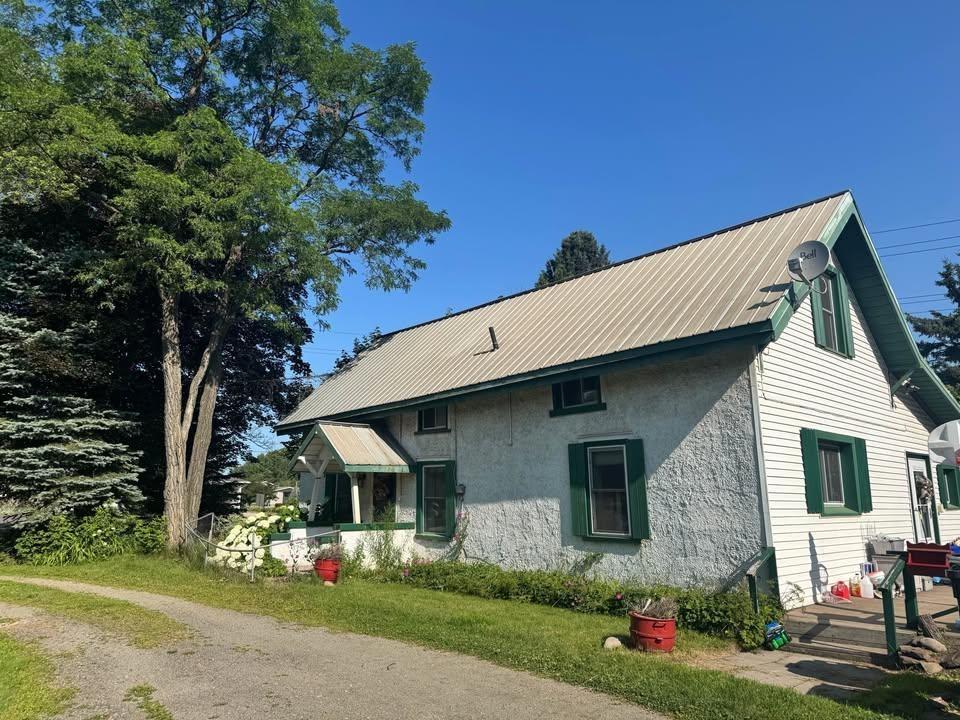 Photo 2 of 202 Allens Side Road, Sault Ste Marie, Ward 5 — HOMEH