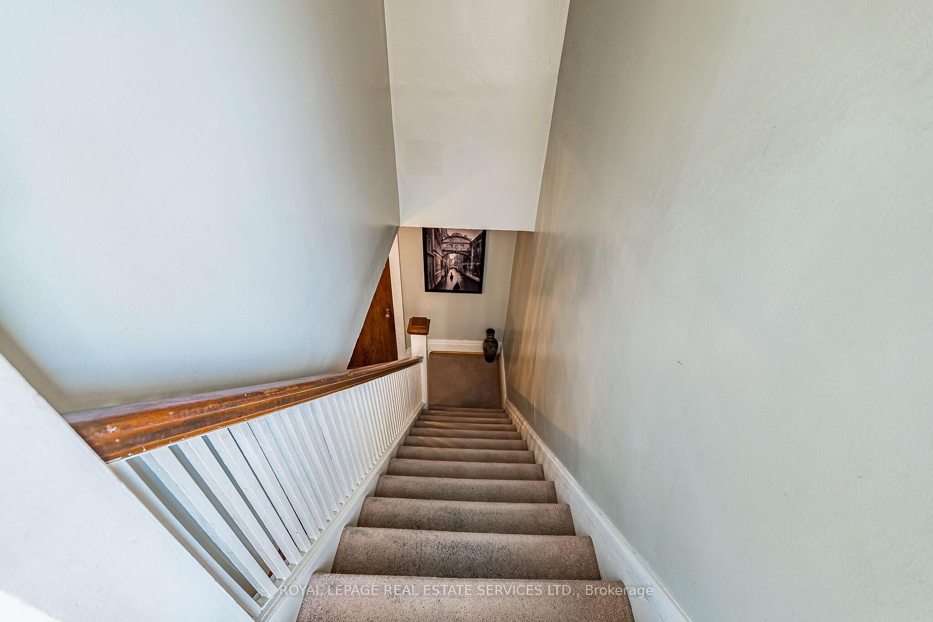 Photo 12 of 85 West Street, Brampton, Downtown Brampton — HOMEH