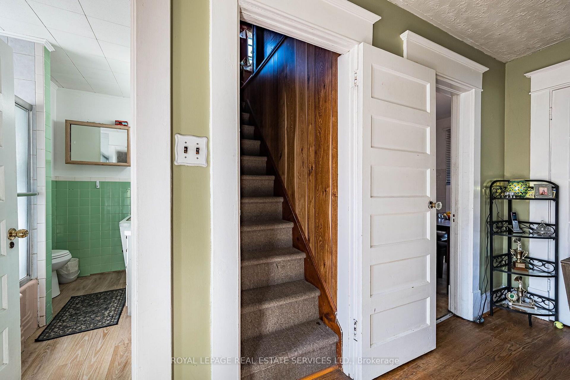Photo 18 of 85 West Street, Brampton, Downtown Brampton — HOMEH
