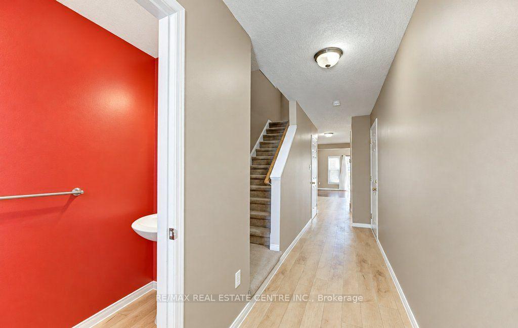 Photo 6 of 108 Periwinkle Street, Kitchener, Larentian West — HOMEH