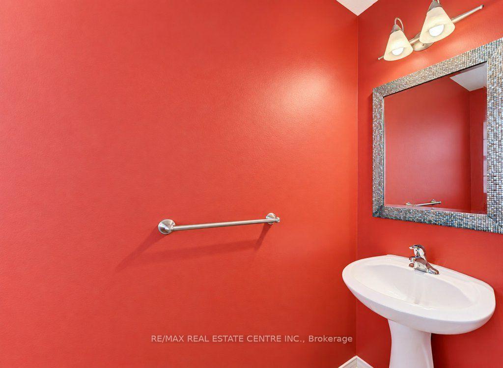 Photo 7 of 108 Periwinkle Street, Kitchener, Larentian West — HOMEH