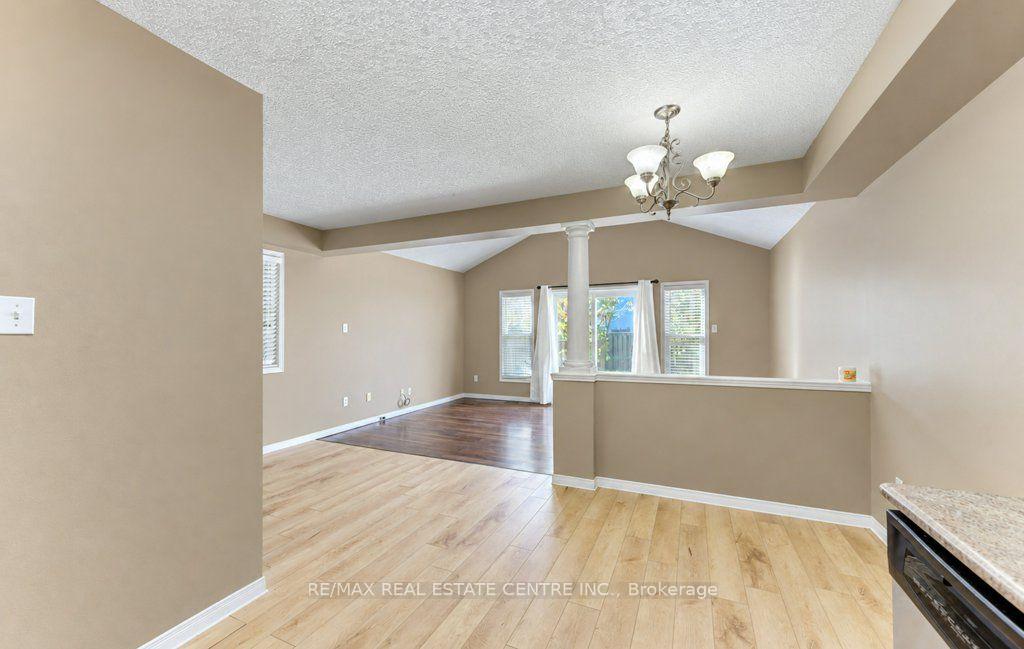 Photo 13 of 108 Periwinkle Street, Kitchener, Larentian West — HOMEH