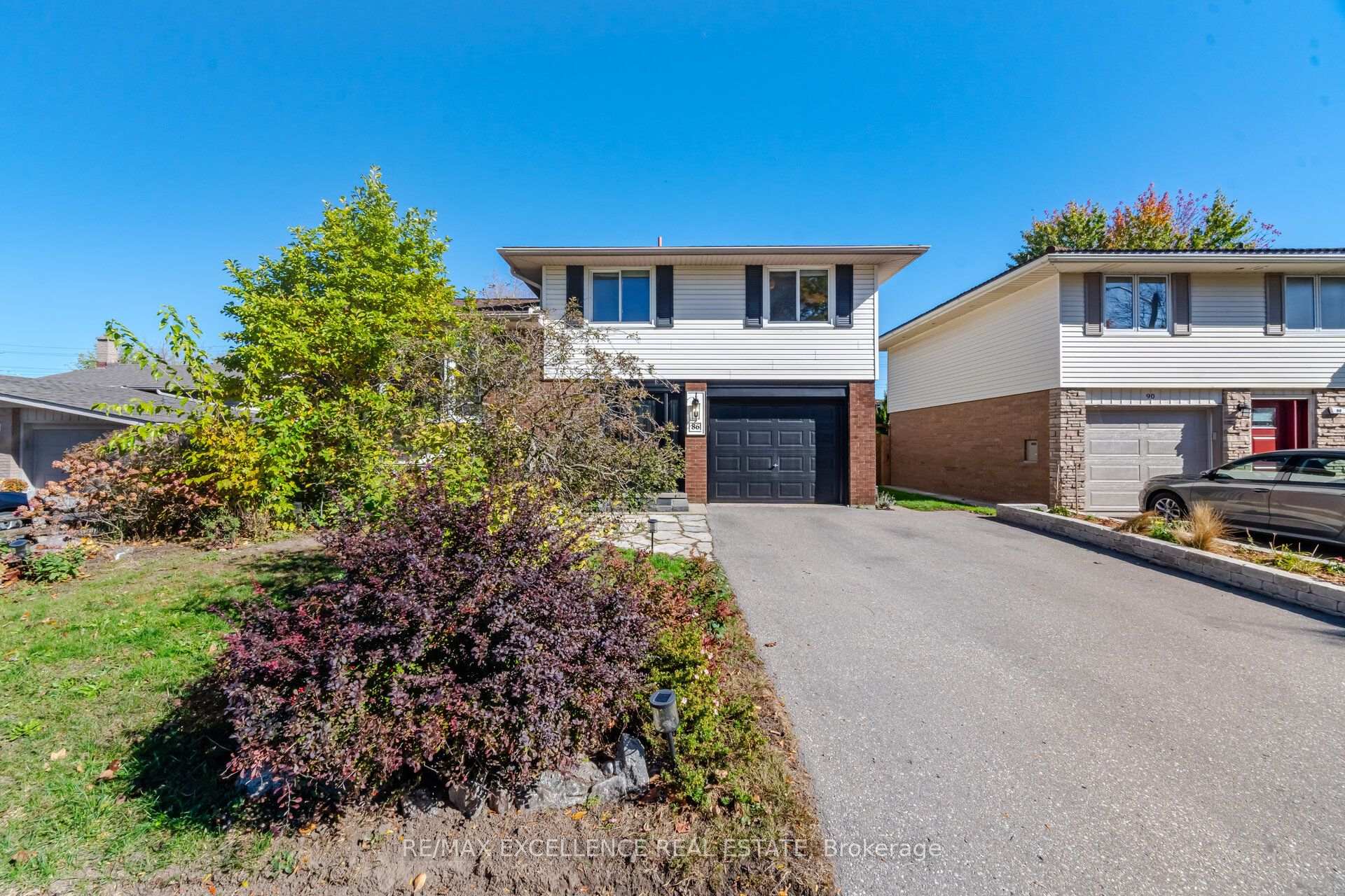 Photo 2 of 86 Dooley Drive, Kitchener, Stanley Park — HOMEH