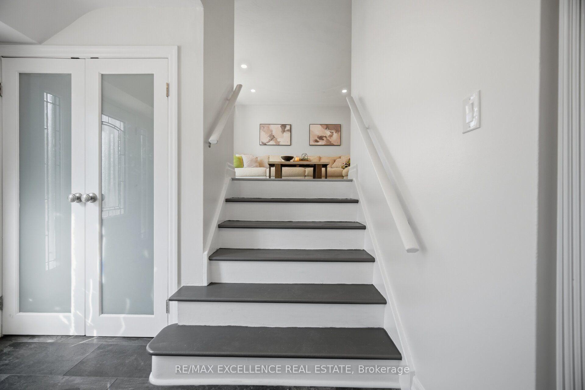 Photo 8 of 86 Dooley Drive, Kitchener, Stanley Park — HOMEH