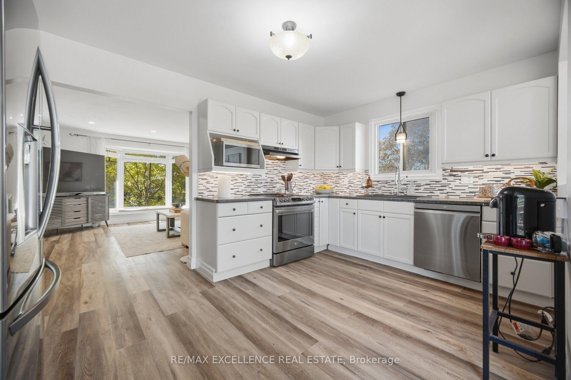 Photo 13 of 86 Dooley Drive, Kitchener, Stanley Park — HOMEH