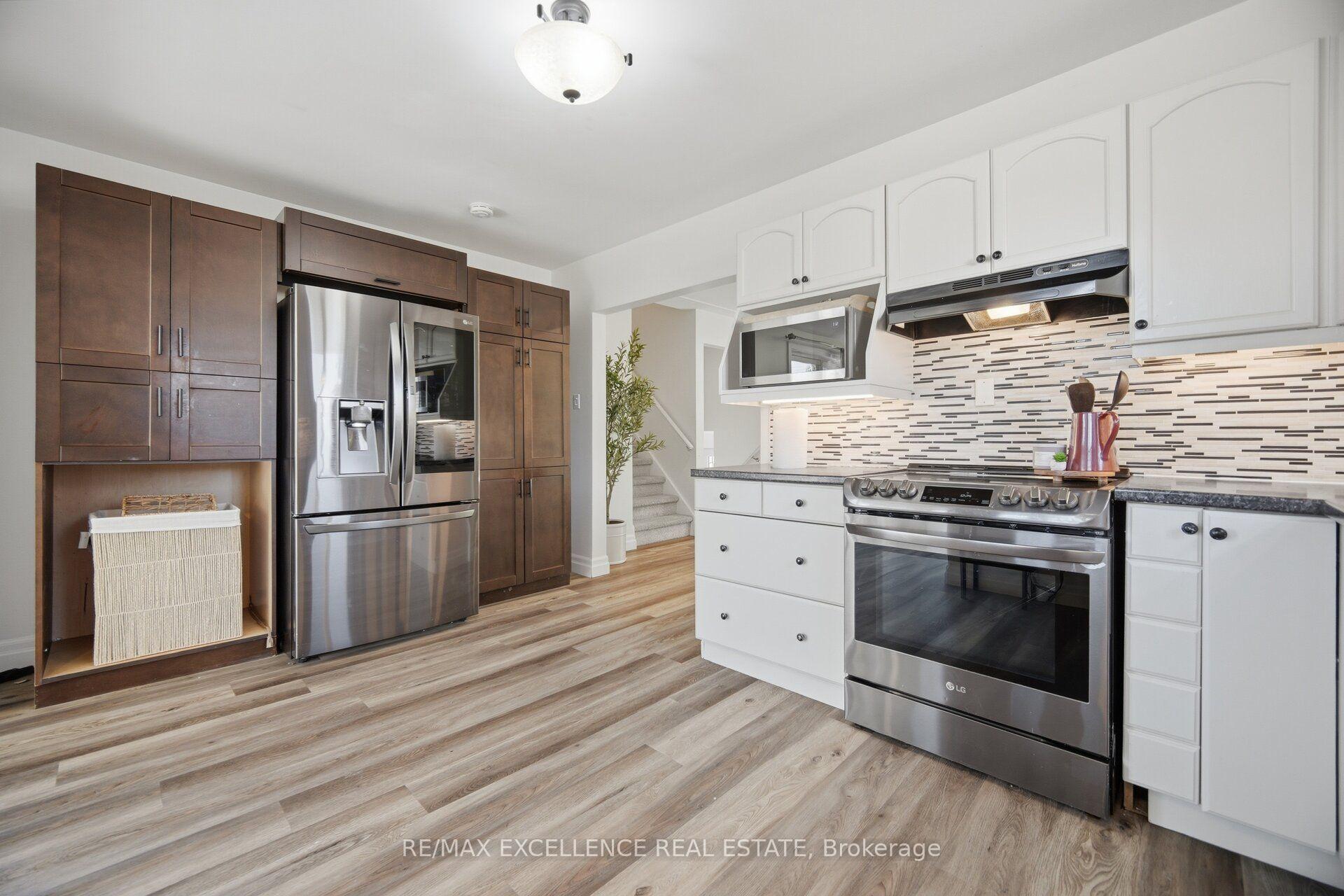 Photo 15 of 86 Dooley Drive, Kitchener, Stanley Park — HOMEH