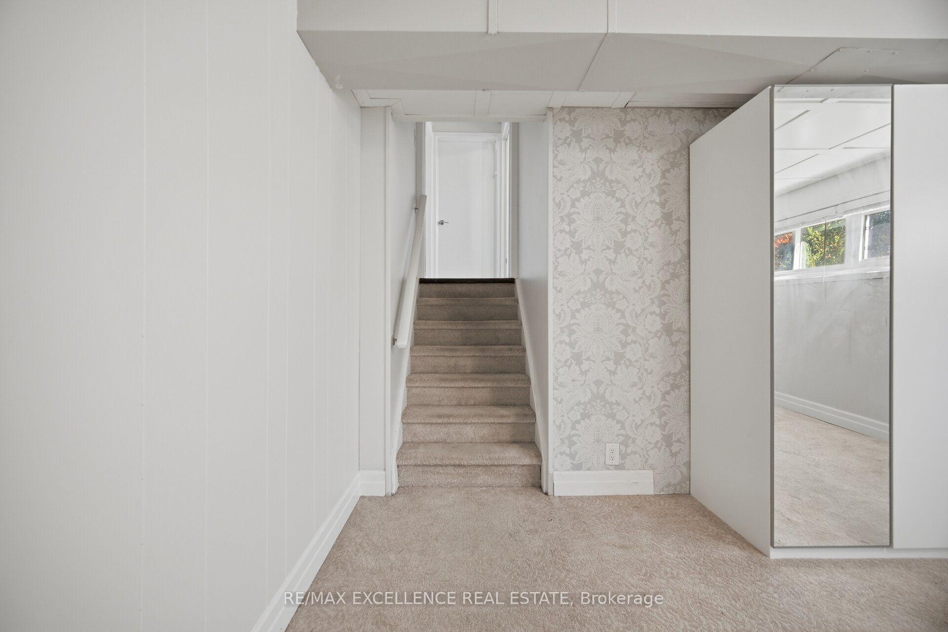 Photo 32 of 86 Dooley Drive, Kitchener, Stanley Park — HOMEH