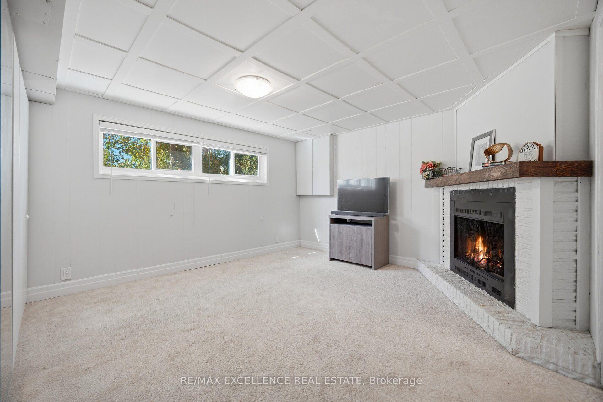 Photo 35 of 86 Dooley Drive, Kitchener, Stanley Park — HOMEH