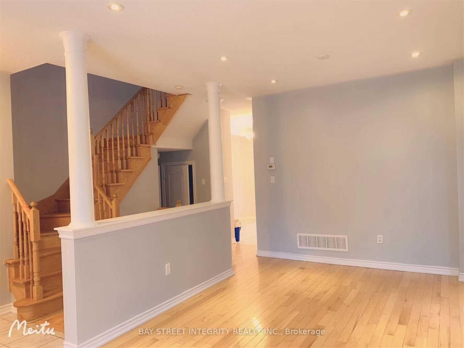 Photo 3 of 34 Evaridge Drive, Markham, Cornell — HOMEH