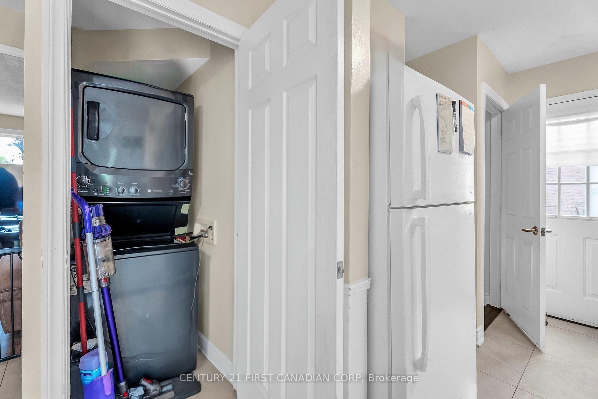 Photo 17 of 22 Denlaw Road, London, North I — HOMEH