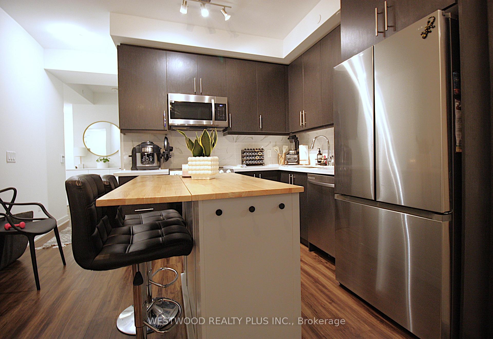 Photo 7 of Unit LPH04, 95 Oneida Crescent, Richmond Hill, Langstaff — HOMEH