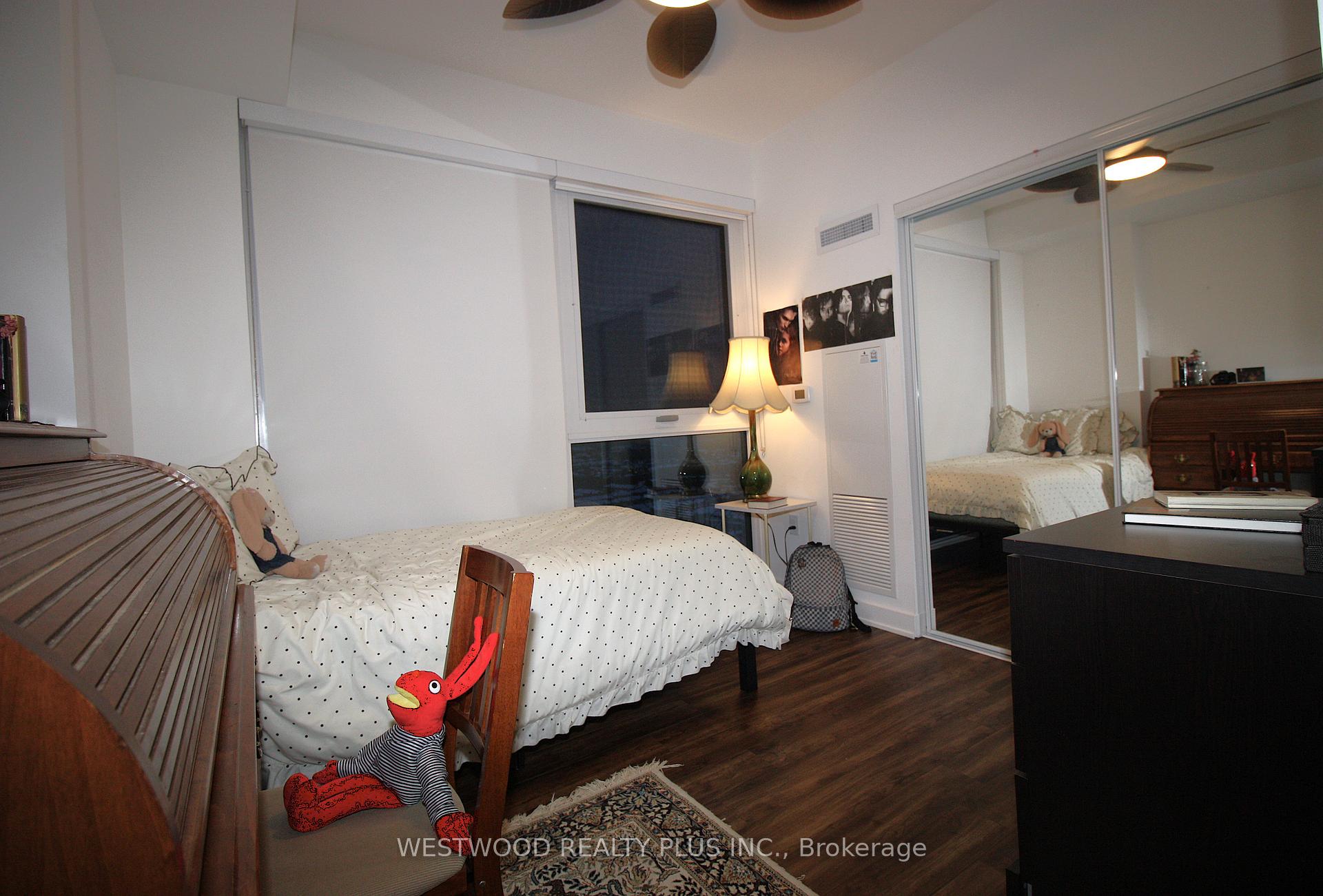 Photo 13 of Unit LPH04, 95 Oneida Crescent, Richmond Hill, Langstaff — HOMEH