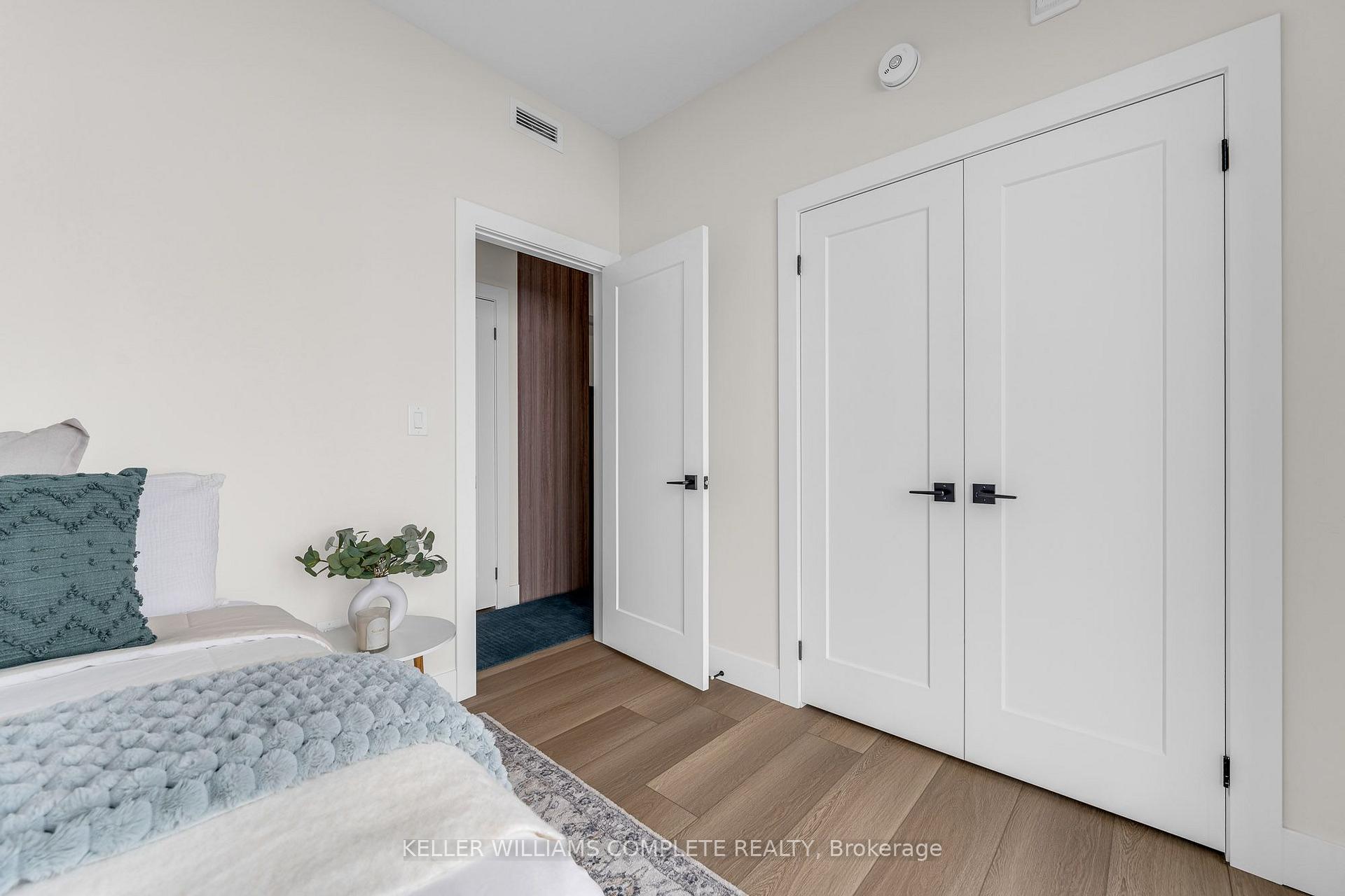Photo 9 of Unit 804, 169 James Street S, Hamilton, Corktown — HOMEH