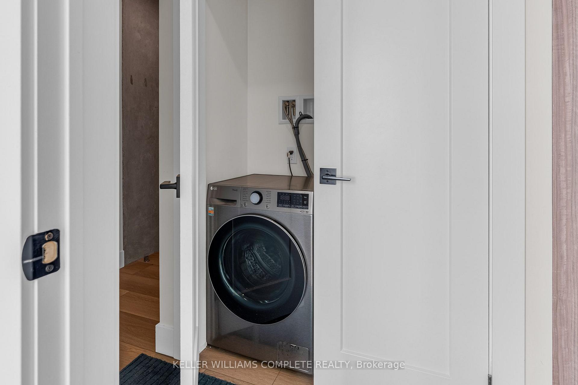 Photo 11 of Unit 804, 169 James Street S, Hamilton, Corktown — HOMEH