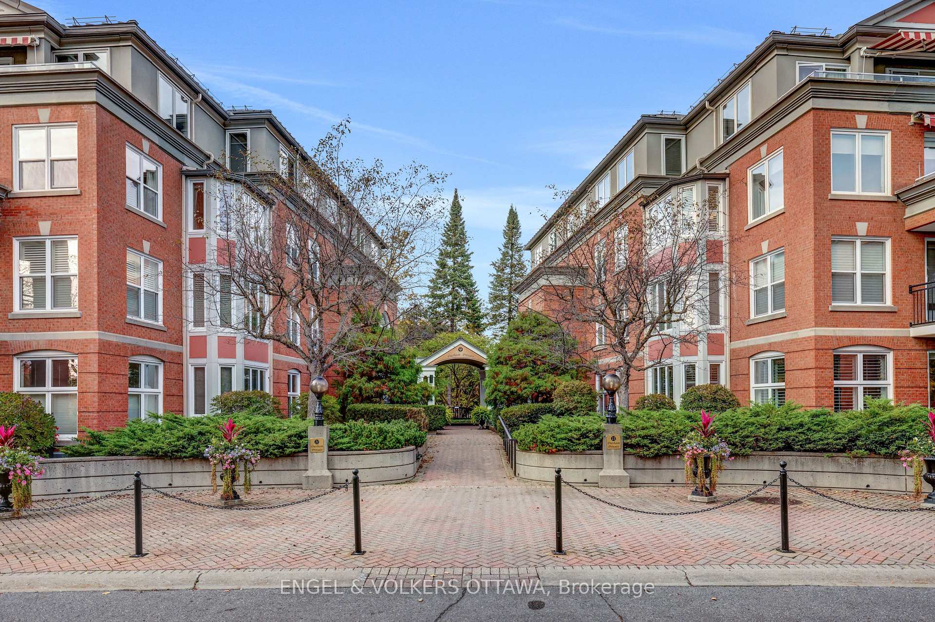 Photo 1 of Unit 403, 21 Durham Private, Ottawa, Lindenlea — HOMEH
