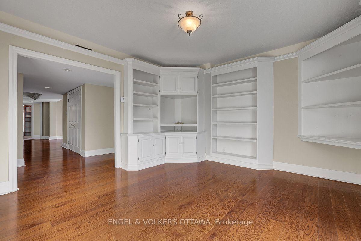 Photo 17 of Unit 403, 21 Durham Private, Ottawa, Lindenlea — HOMEH