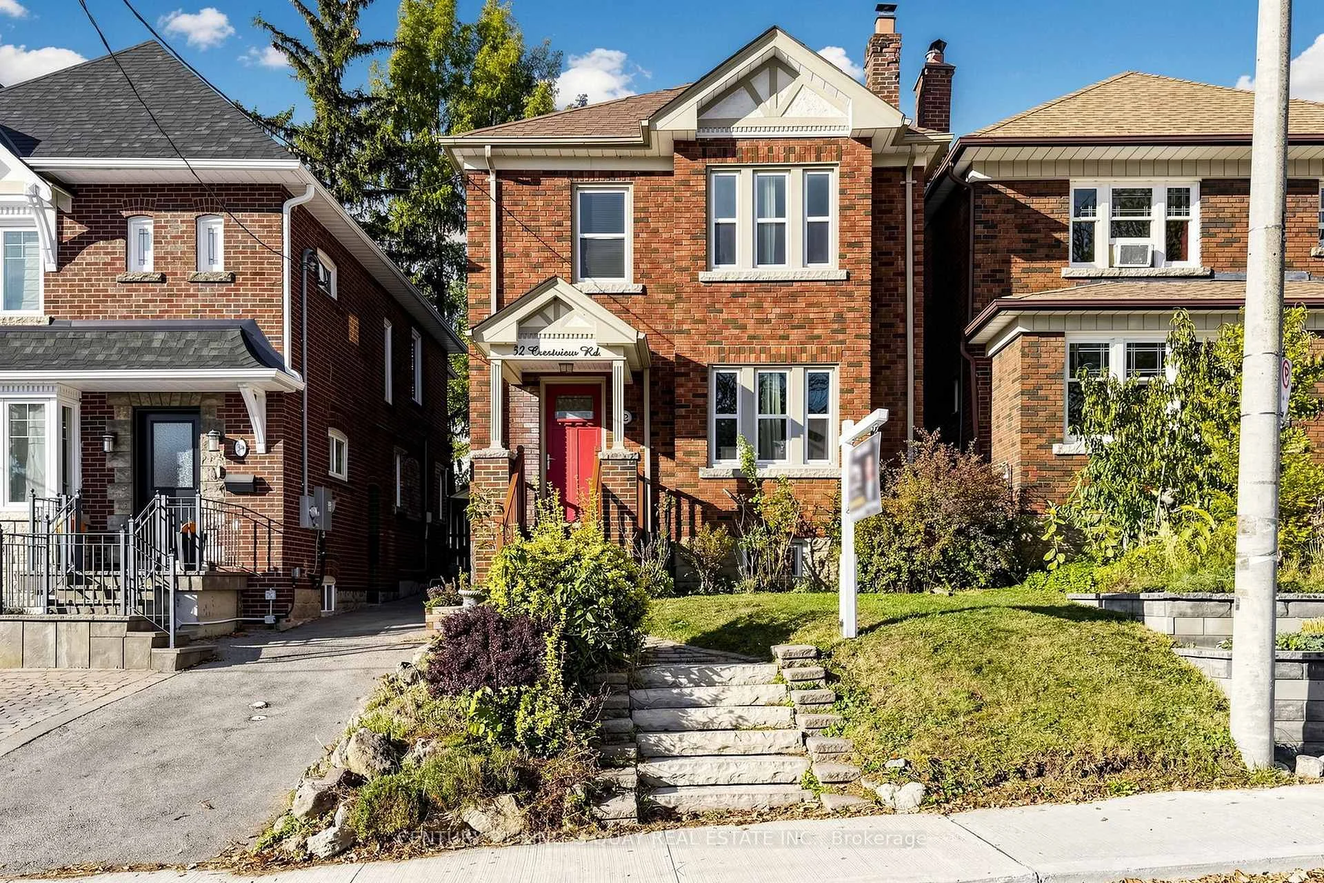 Photo 1 of 32 Crestview Drive, Toronto, Lawrence Park South — HOMEH