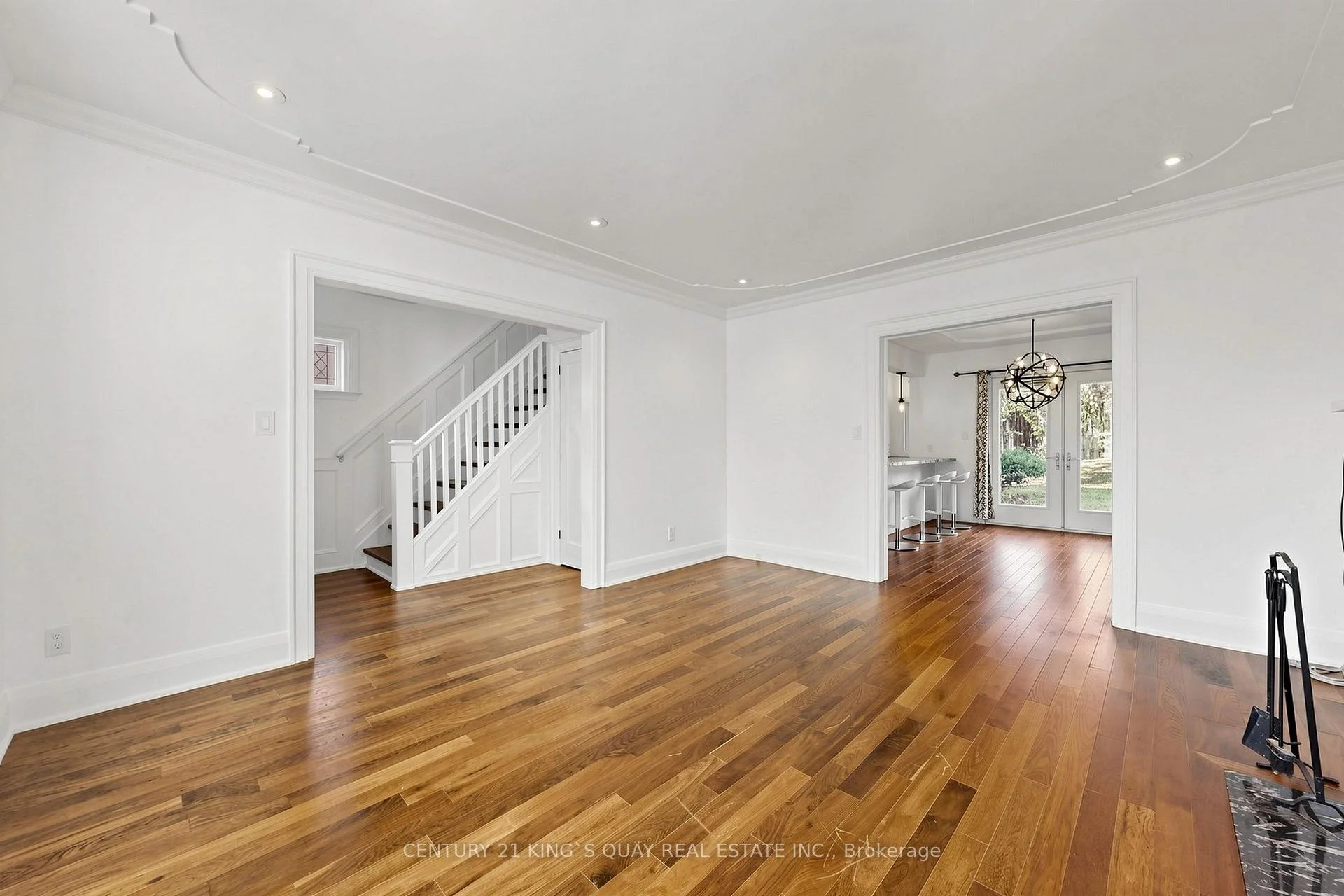 Photo 7 of 32 Crestview Drive, Toronto, Lawrence Park South — HOMEH