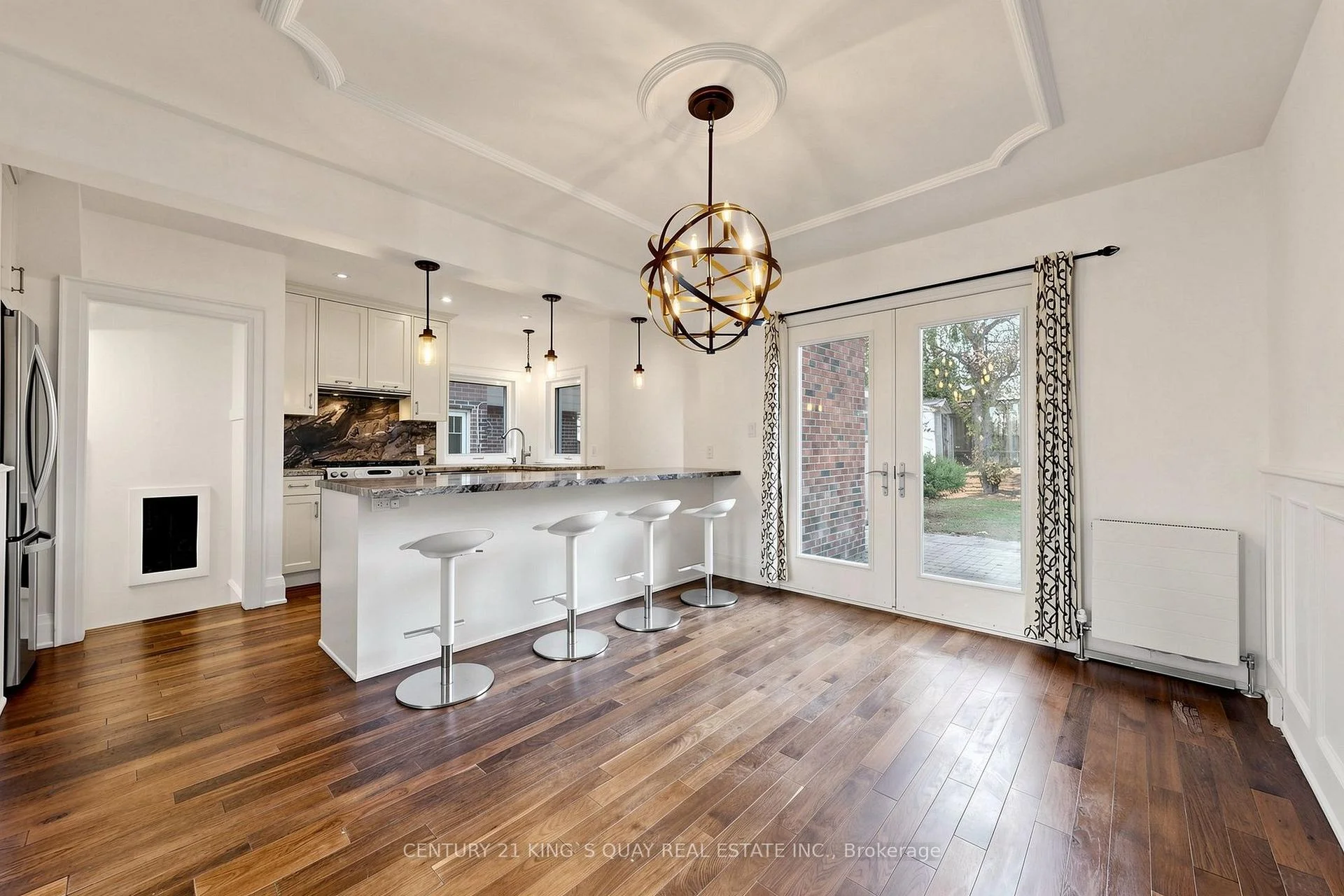 Photo 8 of 32 Crestview Drive, Toronto, Lawrence Park South — HOMEH