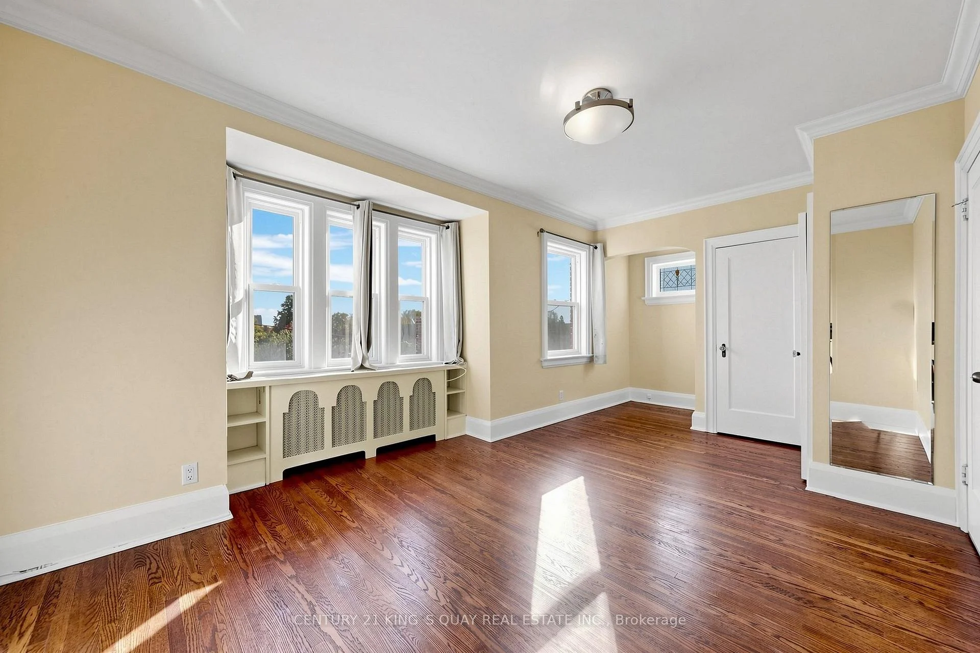 Photo 16 of 32 Crestview Drive, Toronto, Lawrence Park South — HOMEH