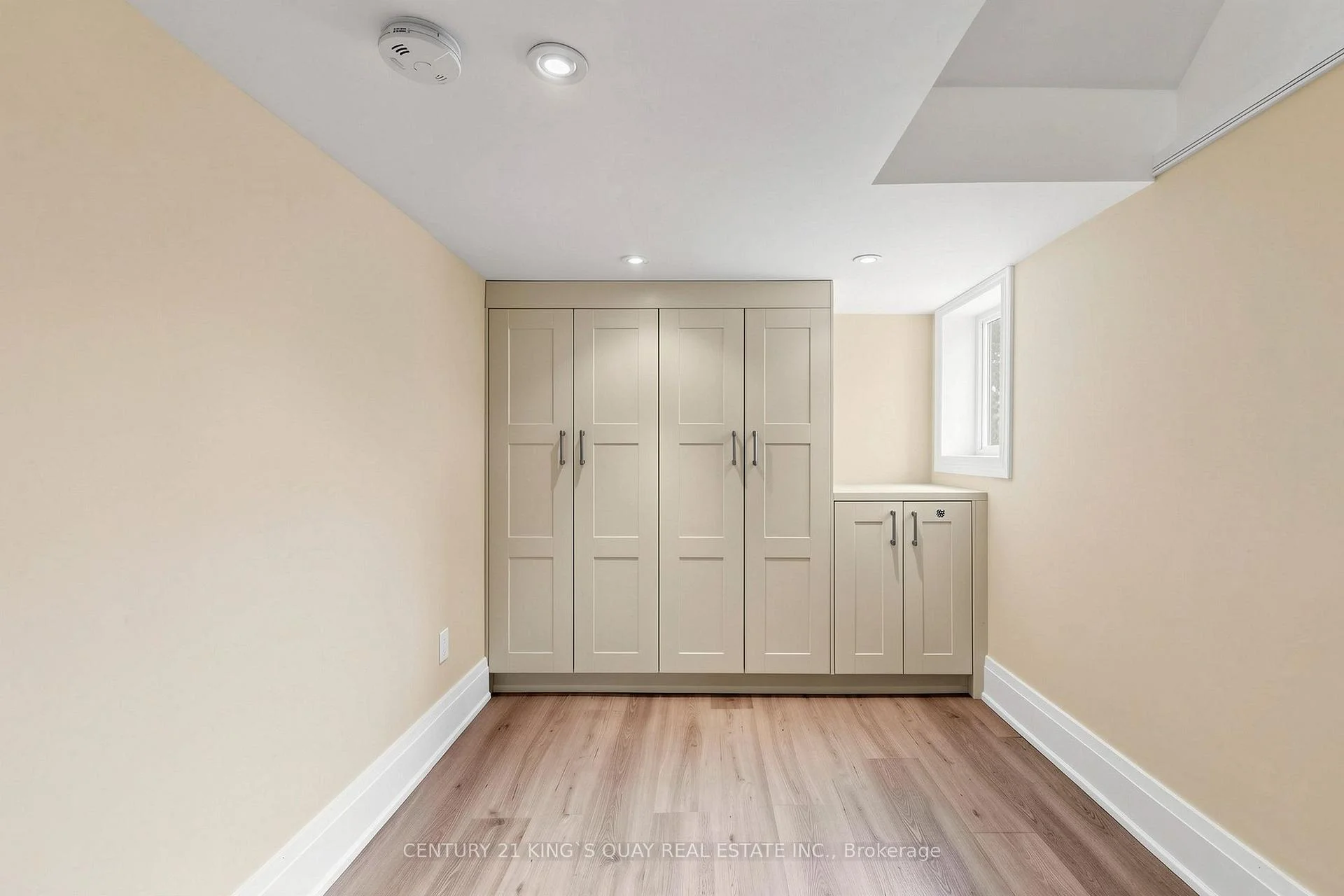Photo 31 of 32 Crestview Drive, Toronto, Lawrence Park South — HOMEH