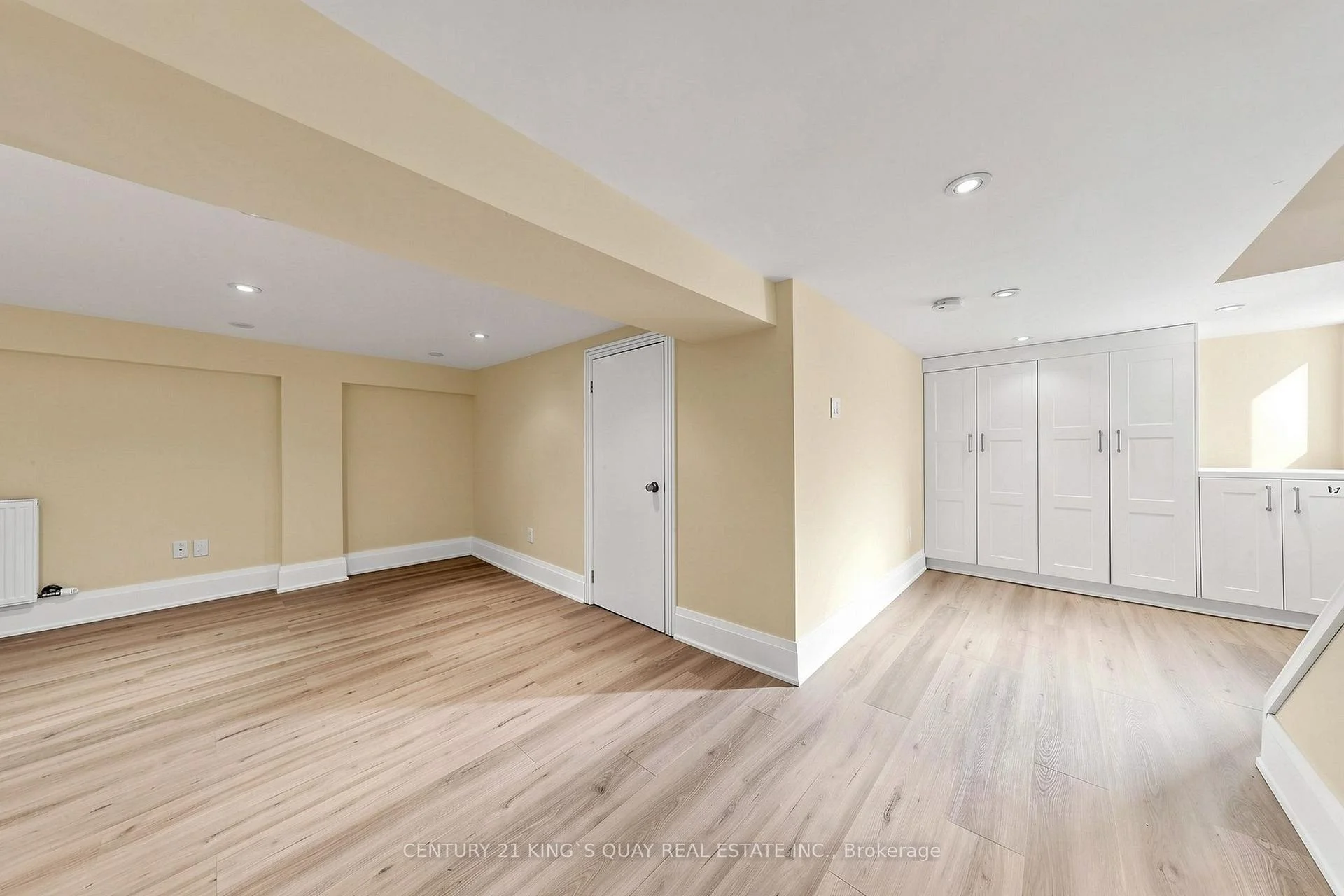 Photo 32 of 32 Crestview Drive, Toronto, Lawrence Park South — HOMEH