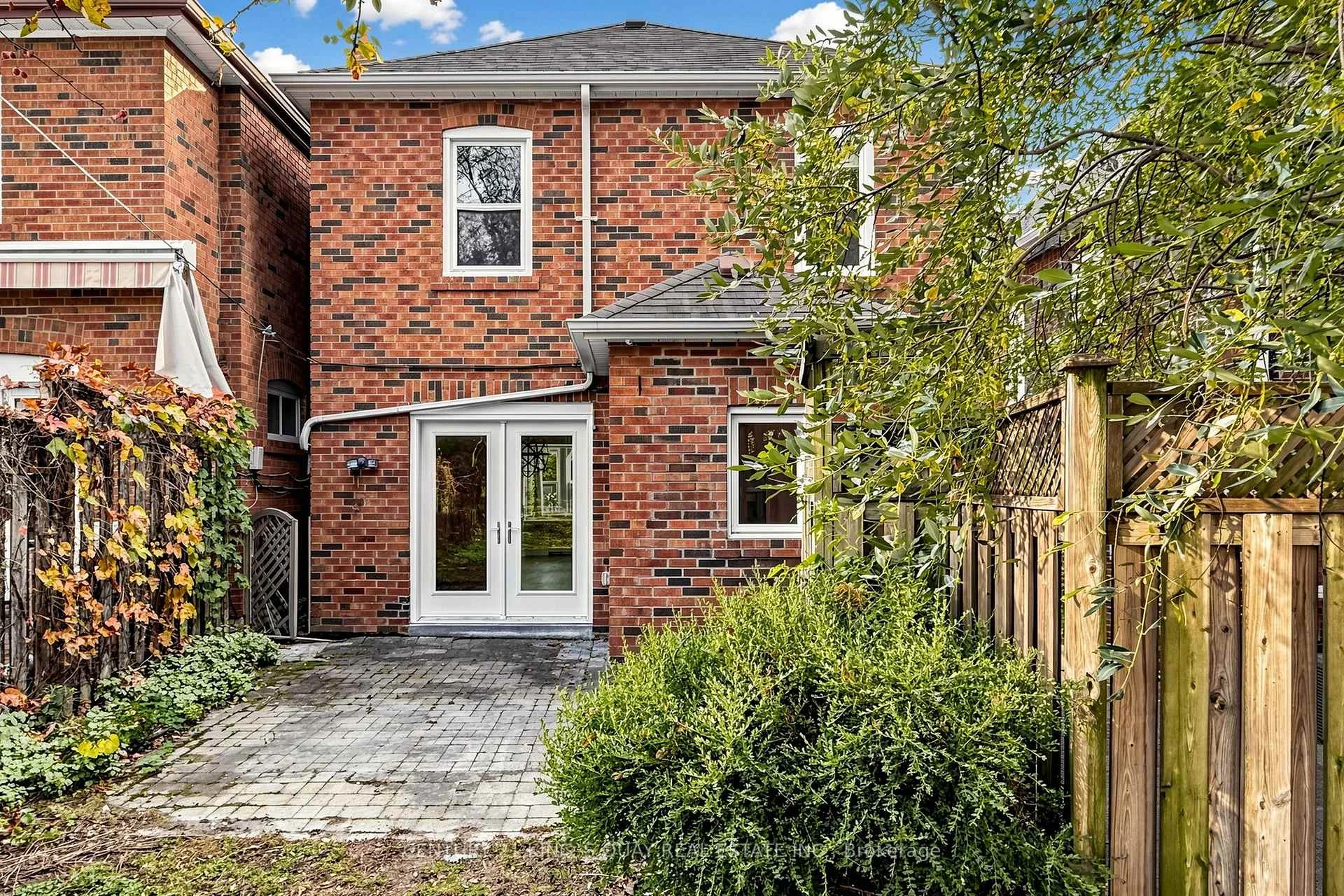 Photo 45 of 32 Crestview Drive, Toronto, Lawrence Park South — HOMEH