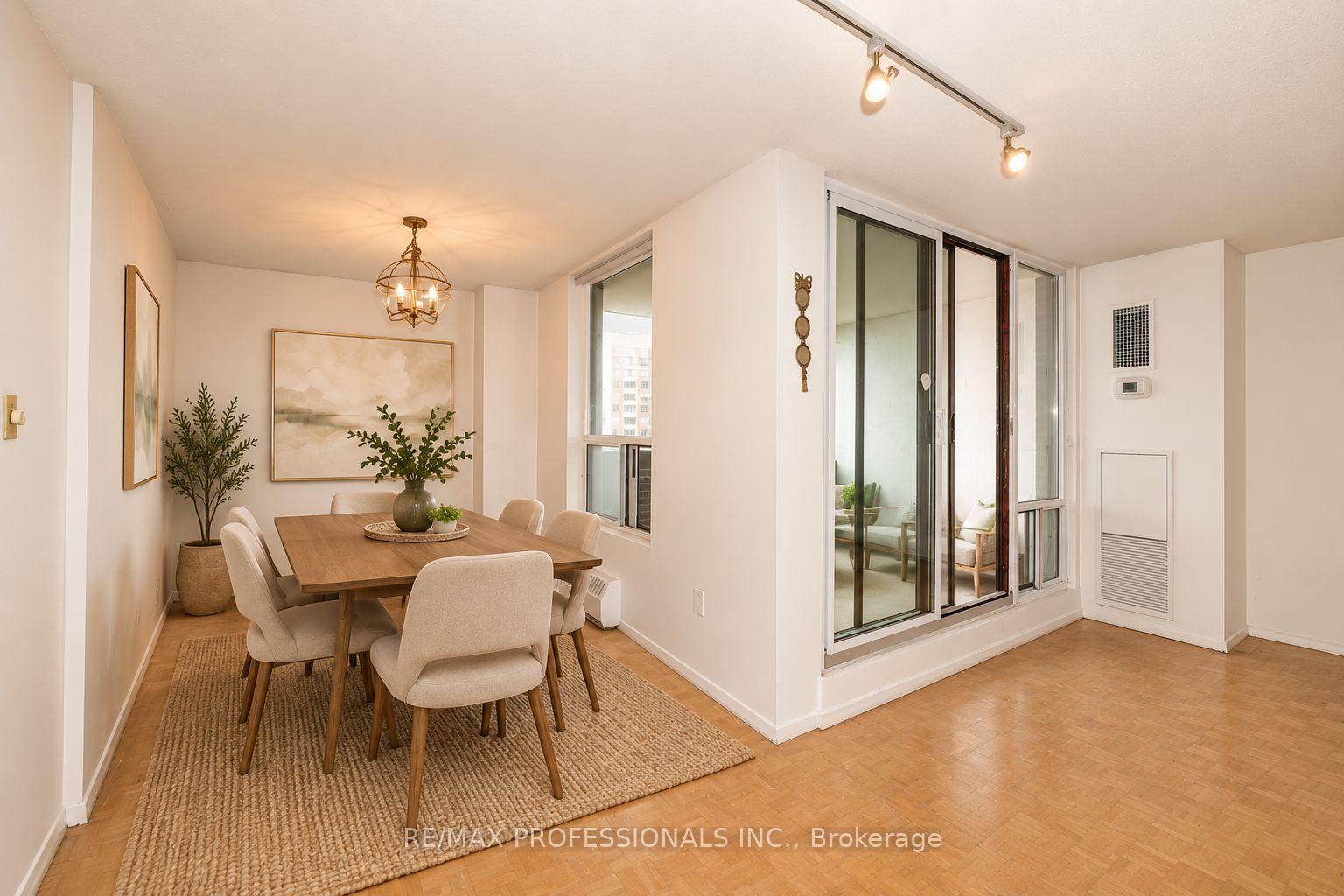 Photo 7 of Unit 708, 1515 Lakeshore Road, Mississauga, Lakeview — HOMEH