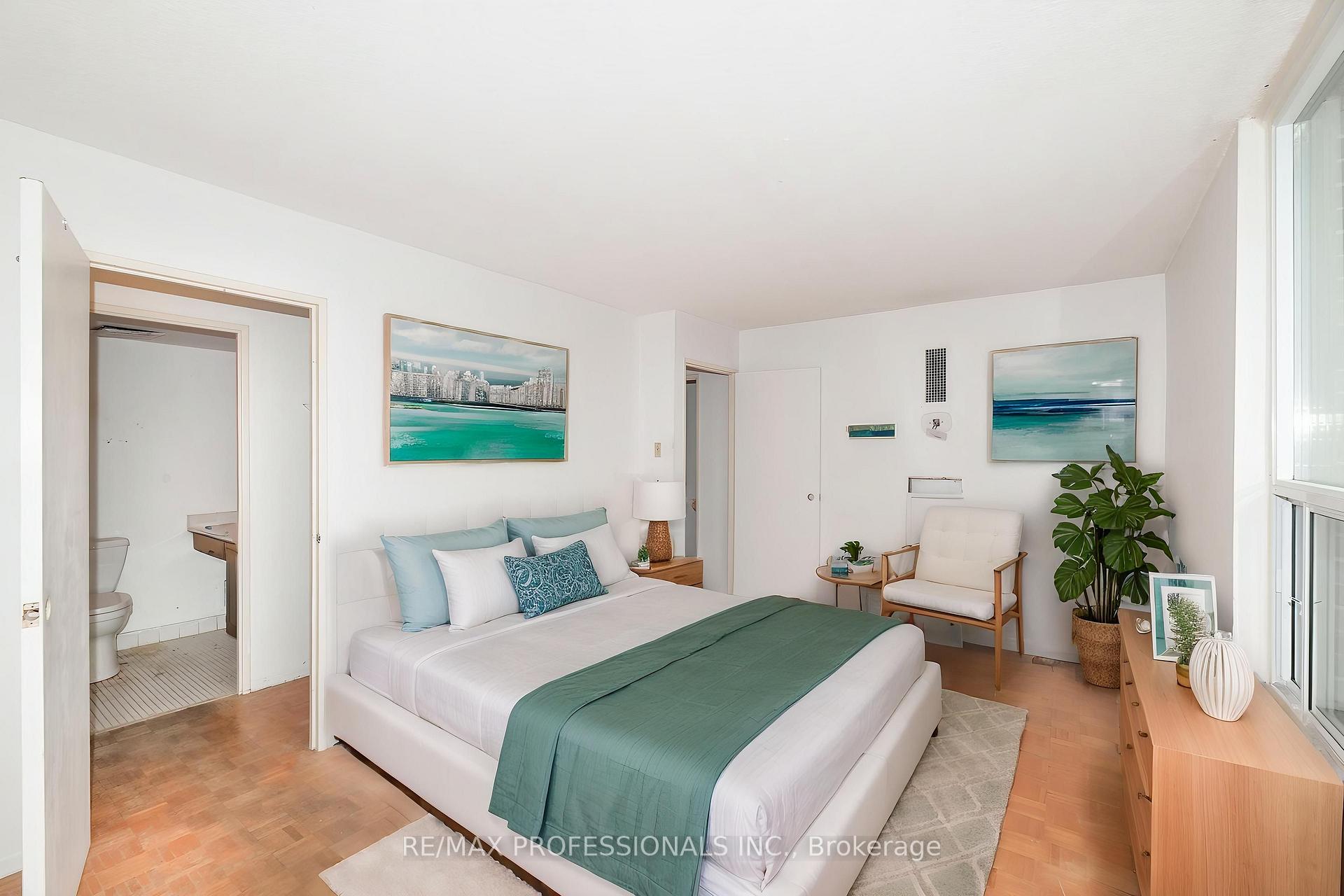 Photo 11 of Unit 708, 1515 Lakeshore Road, Mississauga, Lakeview — HOMEH