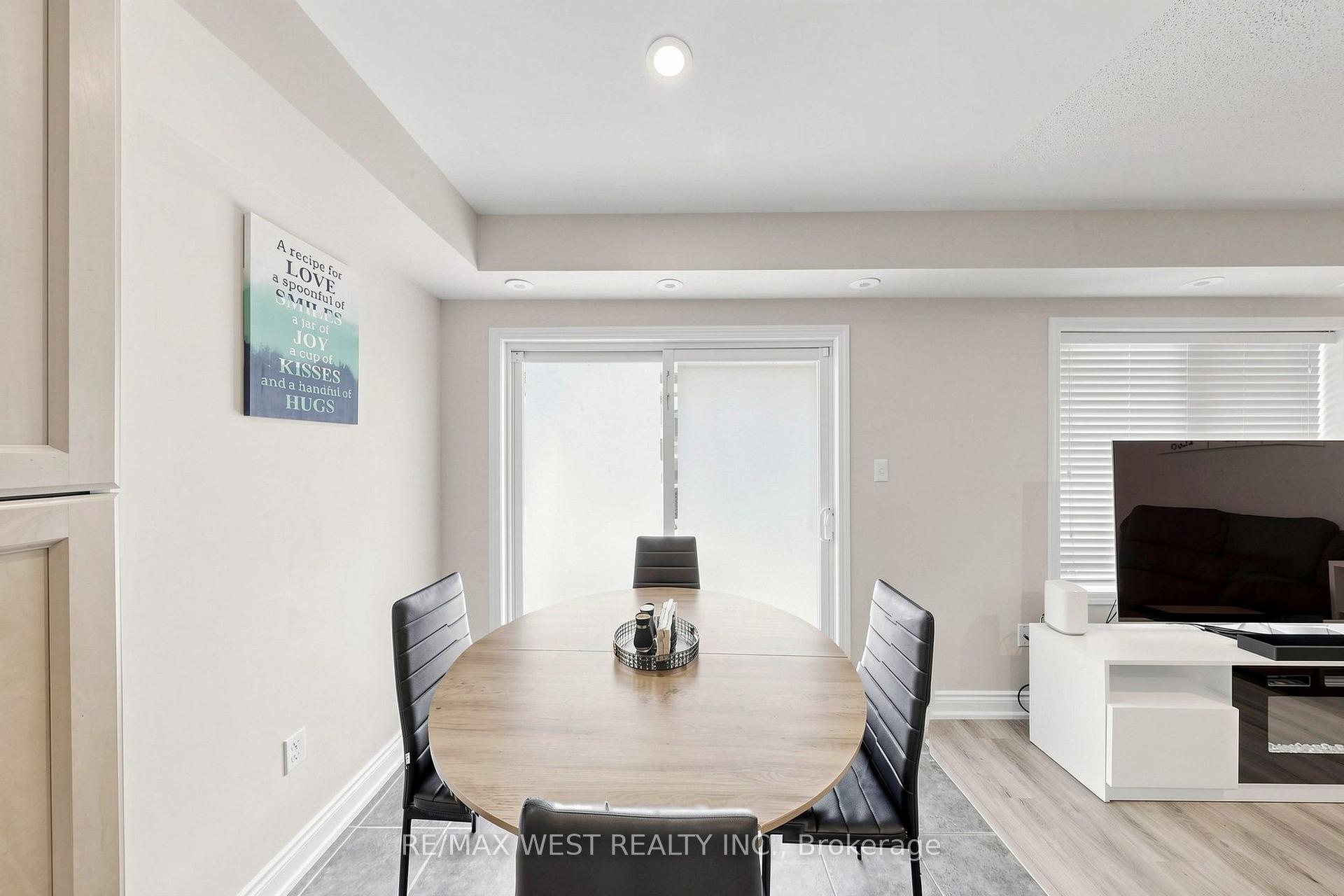 Photo 18 of Unit 1, 608 Shoreline Drive, Mississauga, Cooksville — HOMEH