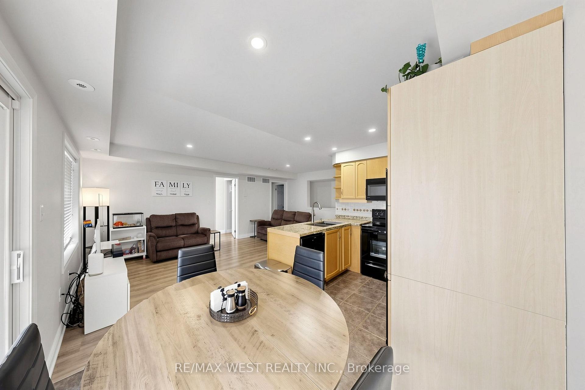 Photo 20 of Unit 1, 608 Shoreline Drive, Mississauga, Cooksville — HOMEH