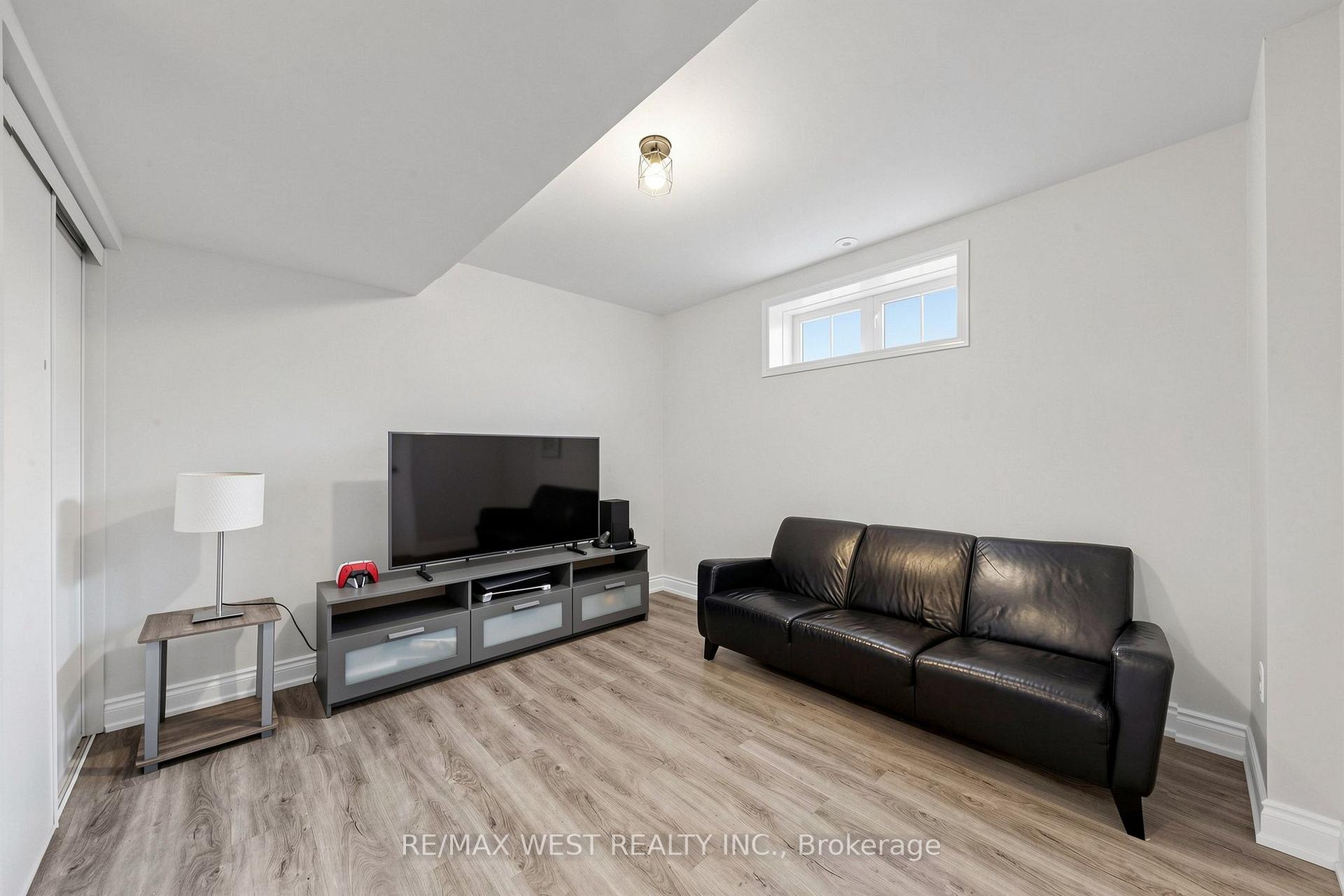 Photo 38 of Unit 1, 608 Shoreline Drive, Mississauga, Cooksville — HOMEH