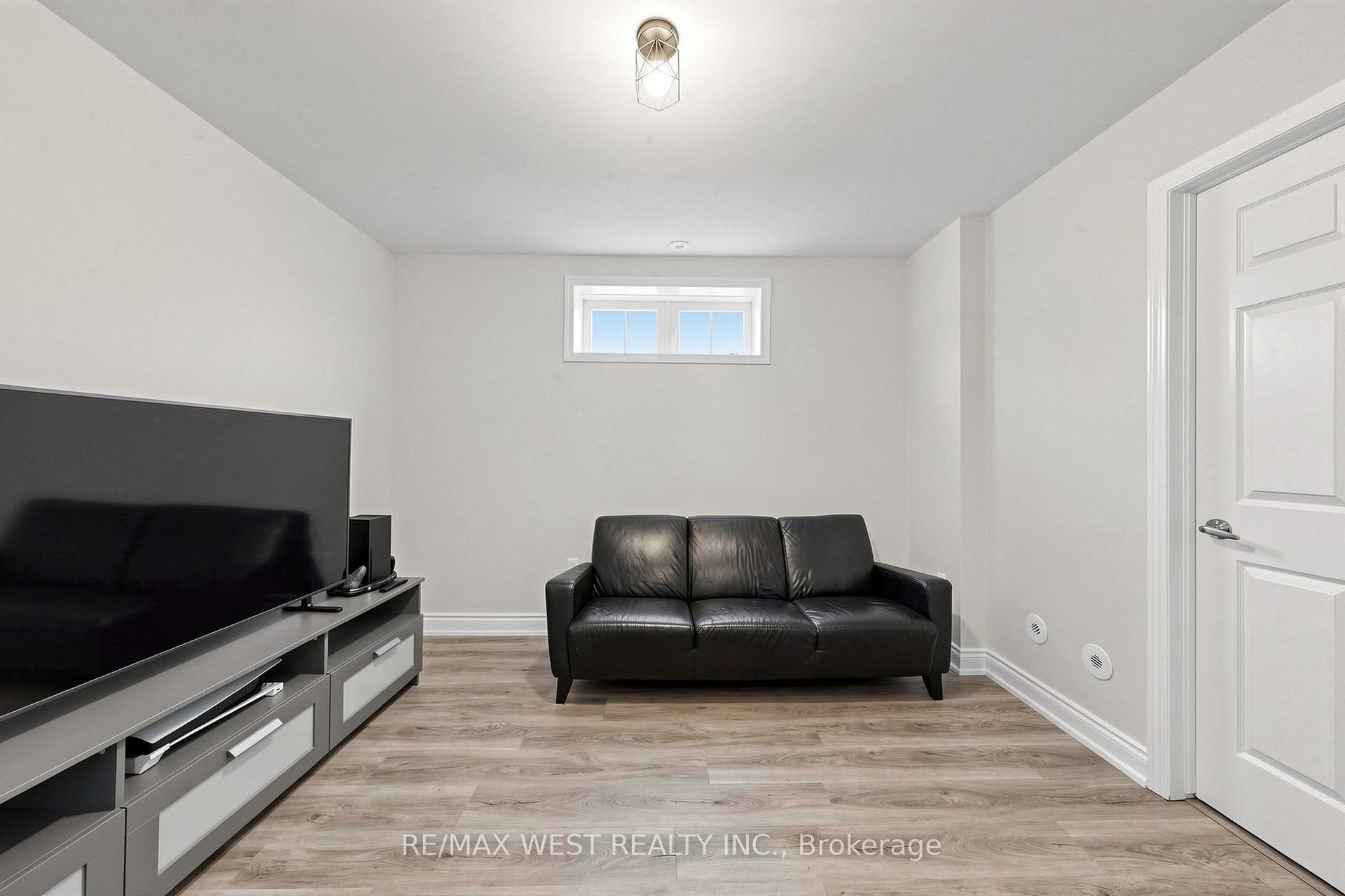 Photo 39 of Unit 1, 608 Shoreline Drive, Mississauga, Cooksville — HOMEH