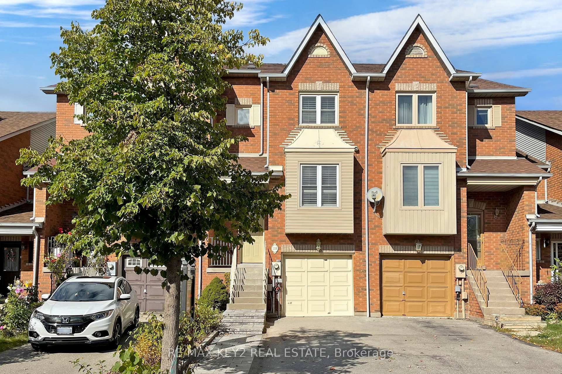Photo 1 of 139 Kelso Crescent, Vaughan, Maple — HOMEH