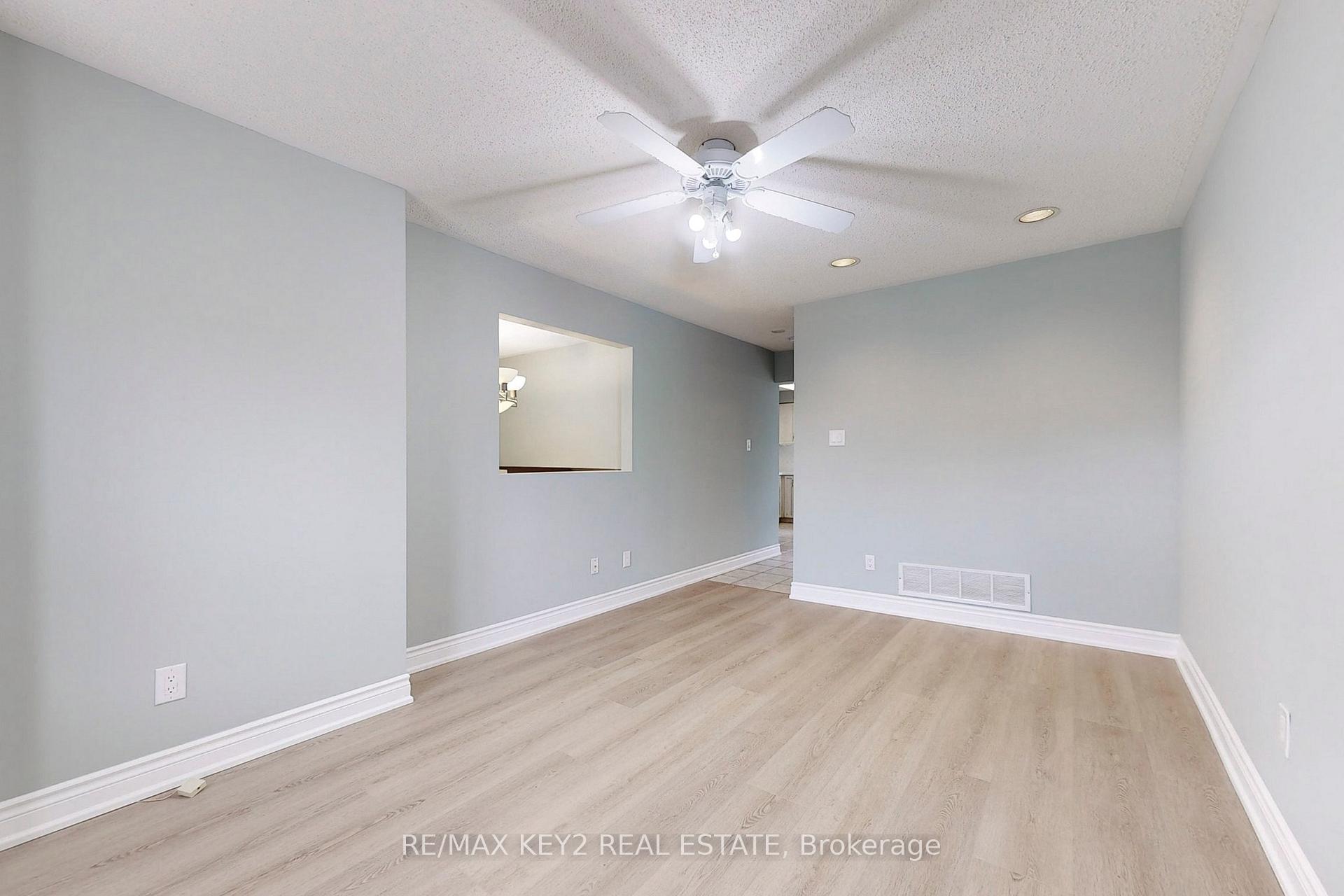 Photo 8 of 139 Kelso Crescent, Vaughan, Maple — HOMEH