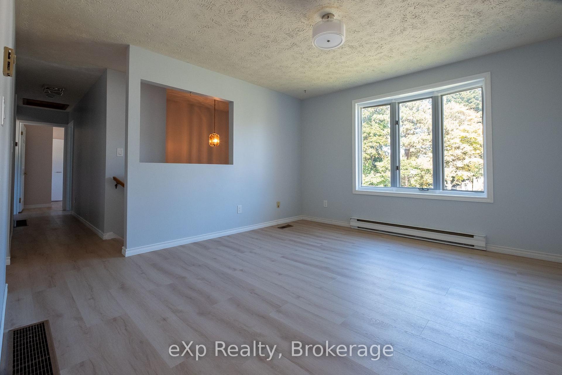 Photo 6 of 745 7th Street A, Owen Sound — HOMEH