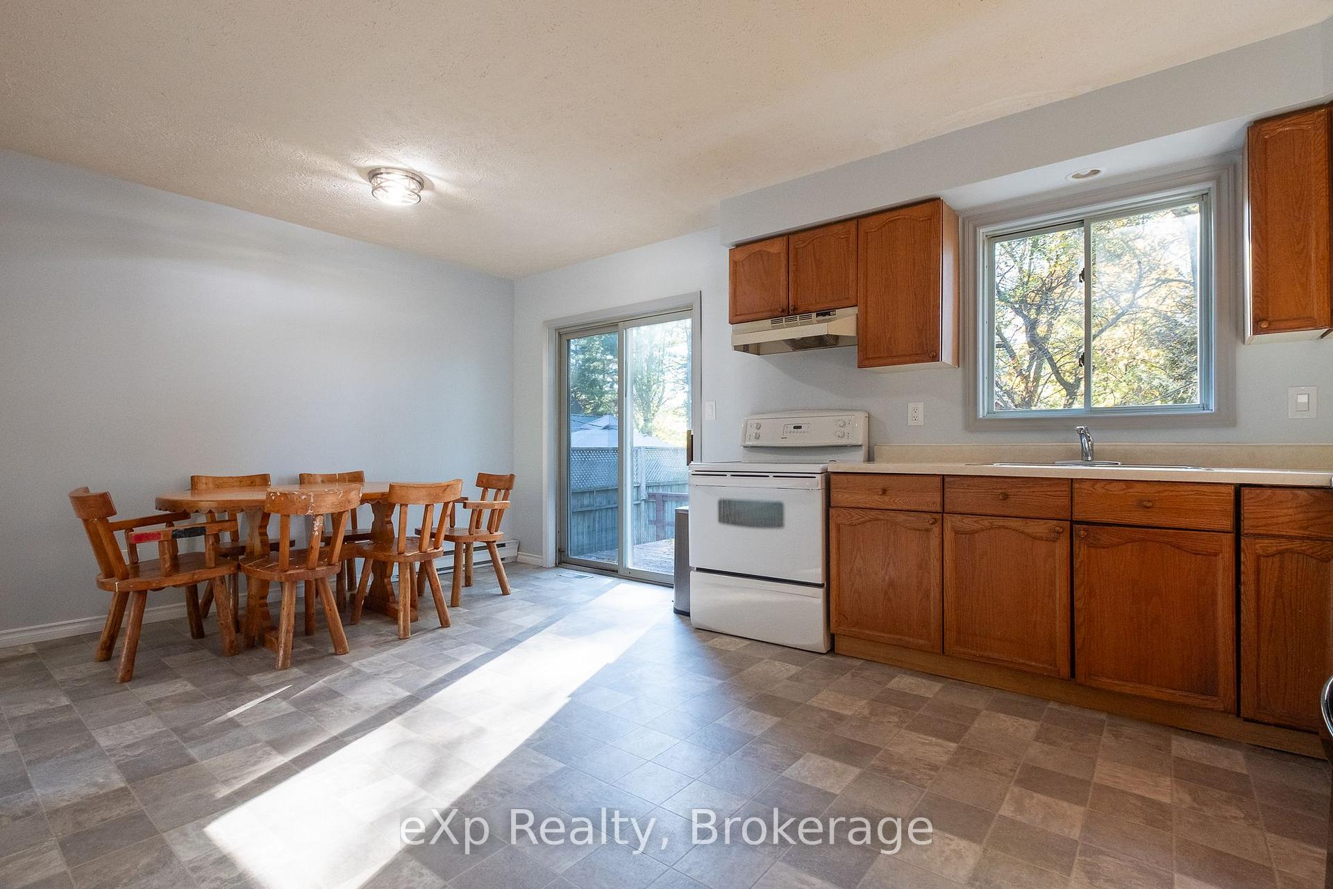 Photo 10 of 745 7th Street A, Owen Sound — HOMEH