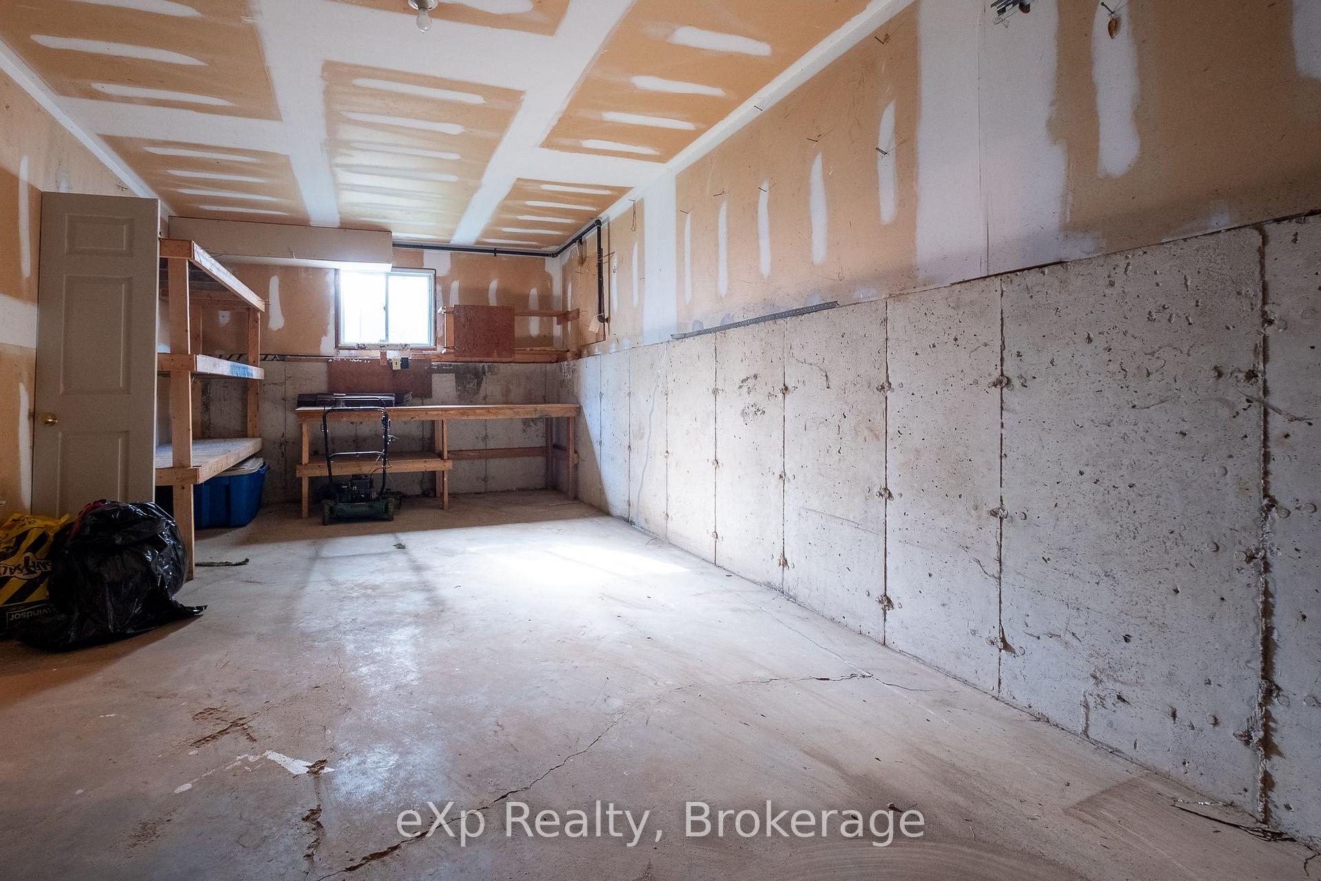 Photo 21 of 745 7th Street A, Owen Sound — HOMEH