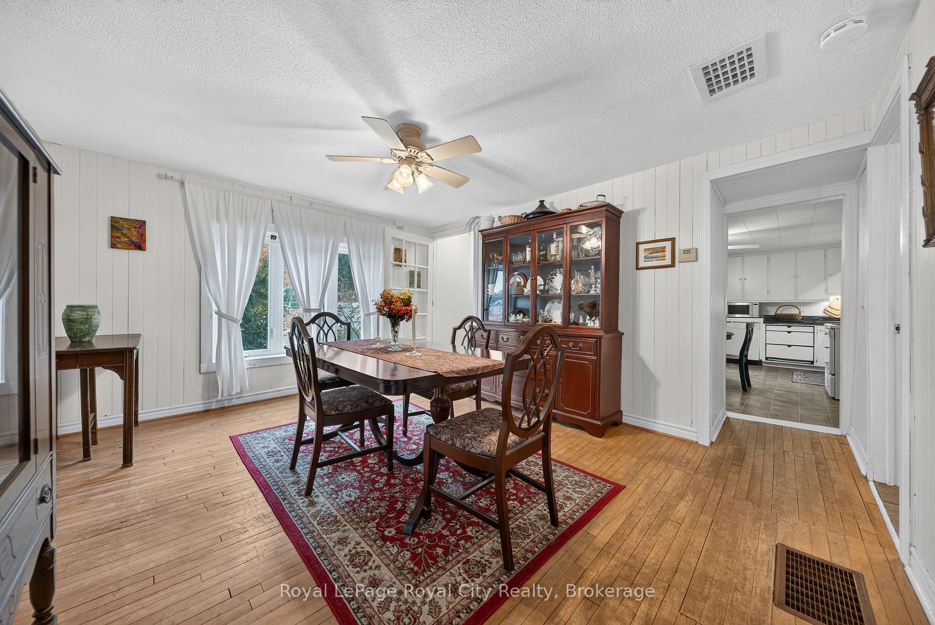 Photo 19 of 601 St Andrew Street E, Centre Wellington, Fergus — HOMEH