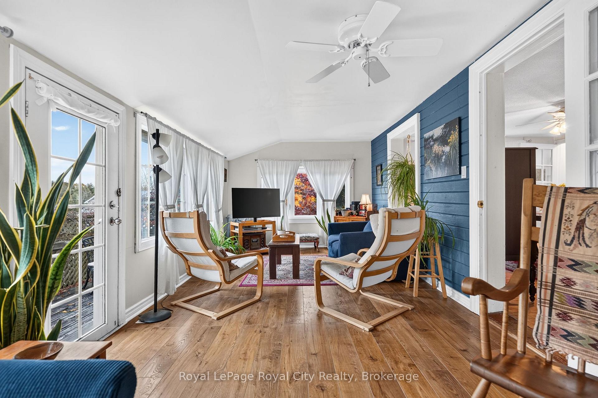 Photo 23 of 601 St Andrew Street E, Centre Wellington, Fergus — HOMEH