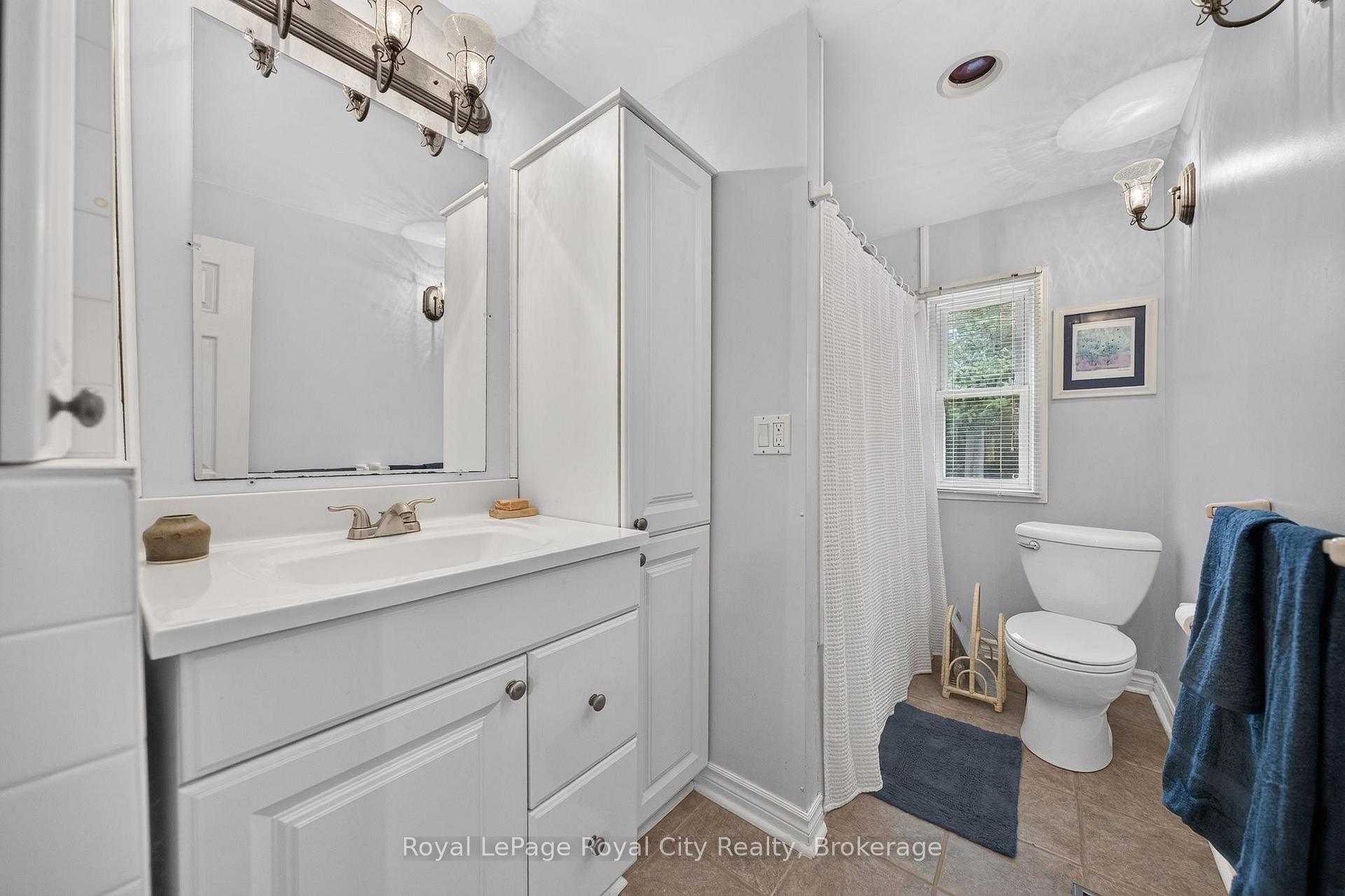 Photo 28 of 601 St Andrew Street E, Centre Wellington, Fergus — HOMEH