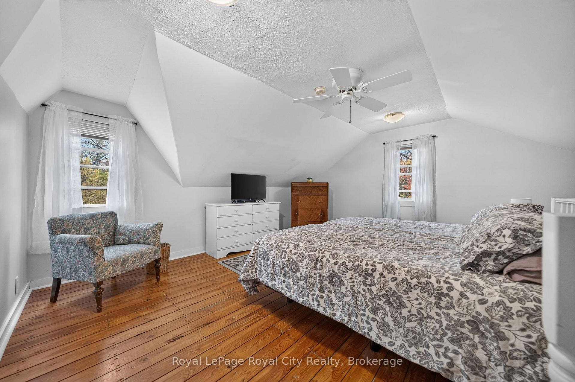 Photo 29 of 601 St Andrew Street E, Centre Wellington, Fergus — HOMEH