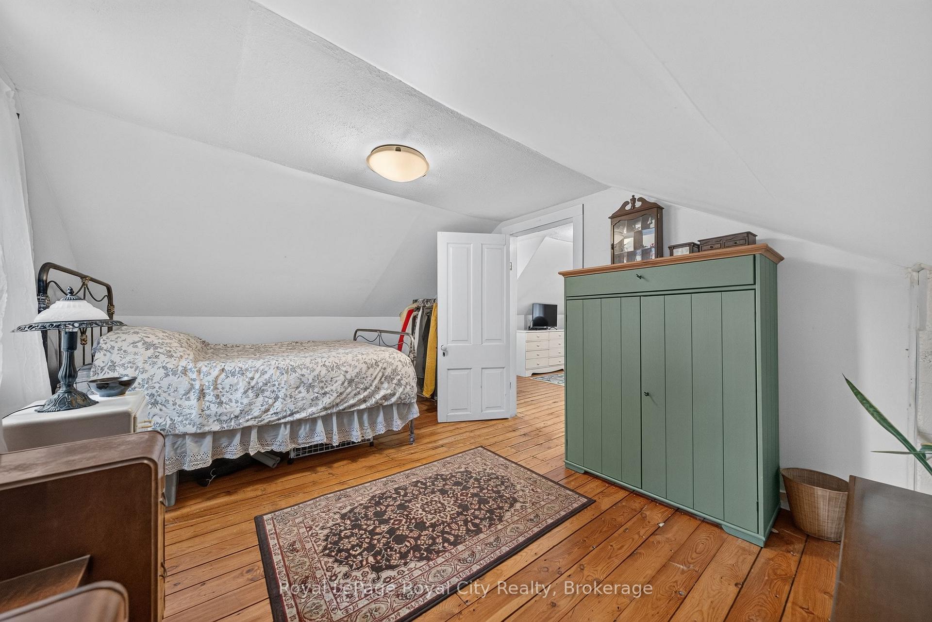 Photo 34 of 601 St Andrew Street E, Centre Wellington, Fergus — HOMEH