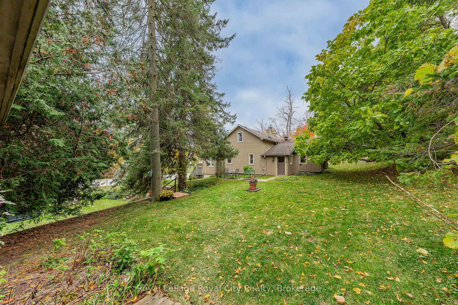 Photo 41 of 601 St Andrew Street E, Centre Wellington, Fergus — HOMEH