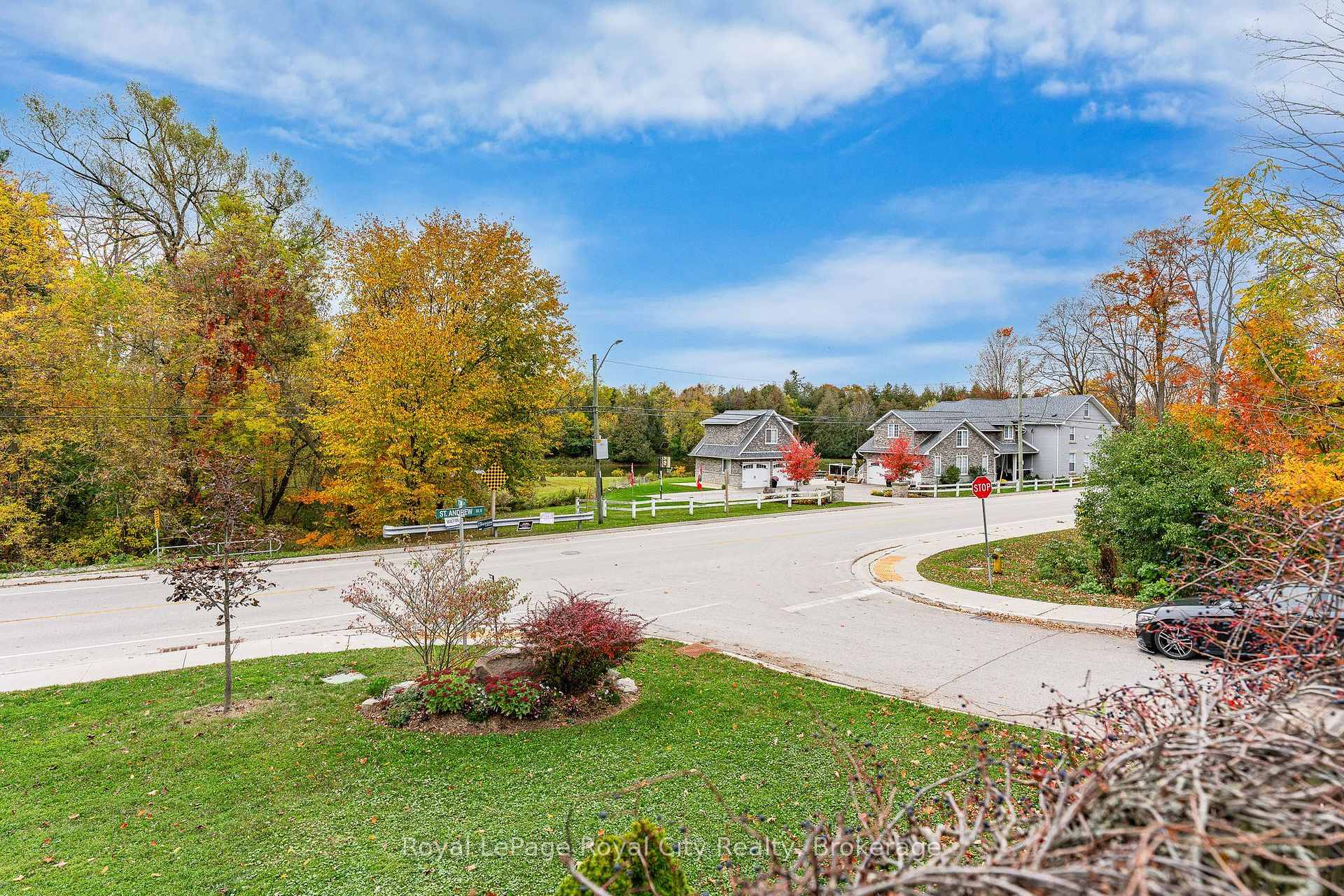 Photo 46 of 601 St Andrew Street E, Centre Wellington, Fergus — HOMEH