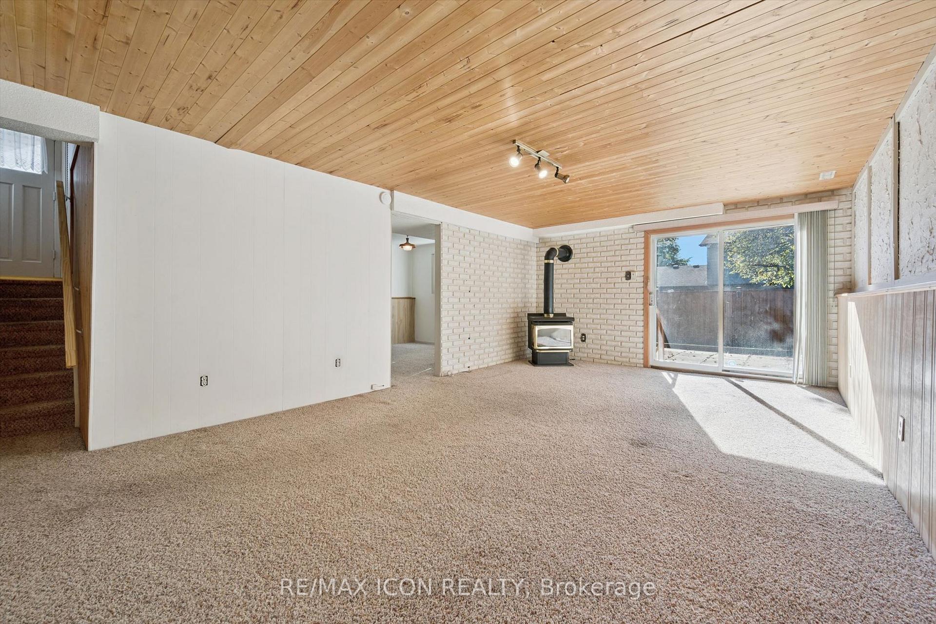 Photo 26 of 43 Lewis Crescent, Kitchener, Centreville Chicopee — HOMEH