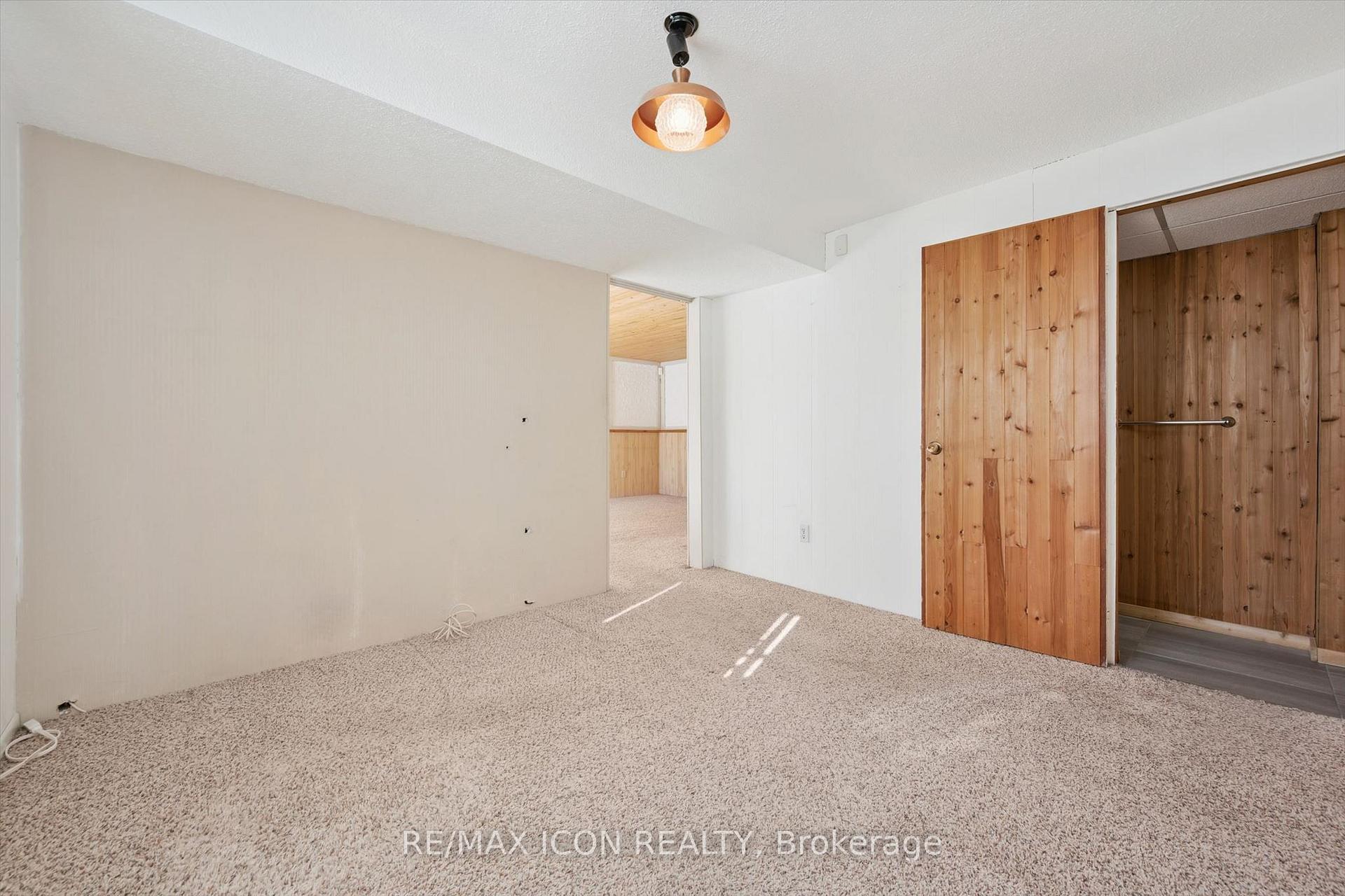 Photo 28 of 43 Lewis Crescent, Kitchener, Centreville Chicopee — HOMEH