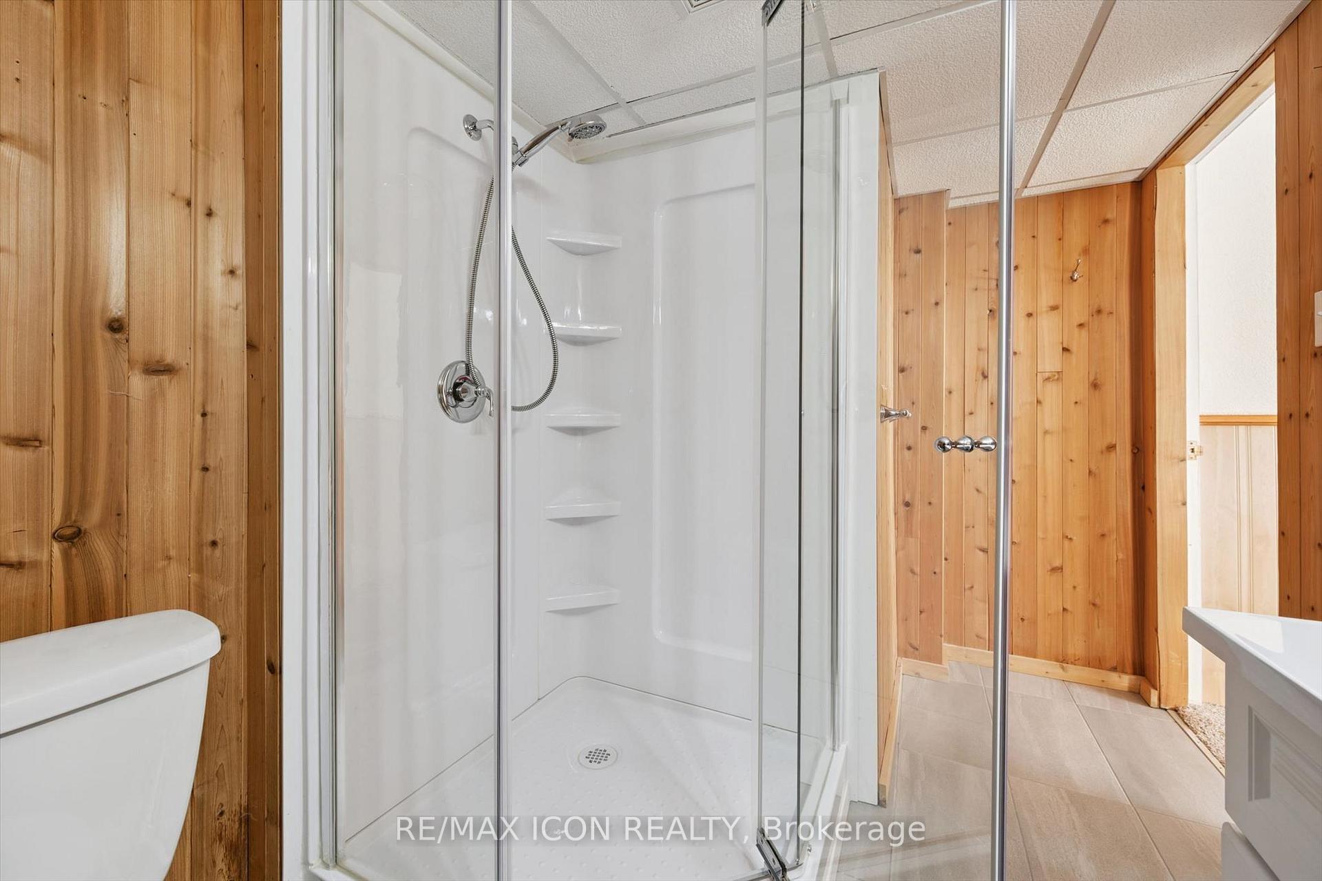 Photo 31 of 43 Lewis Crescent, Kitchener, Centreville Chicopee — HOMEH